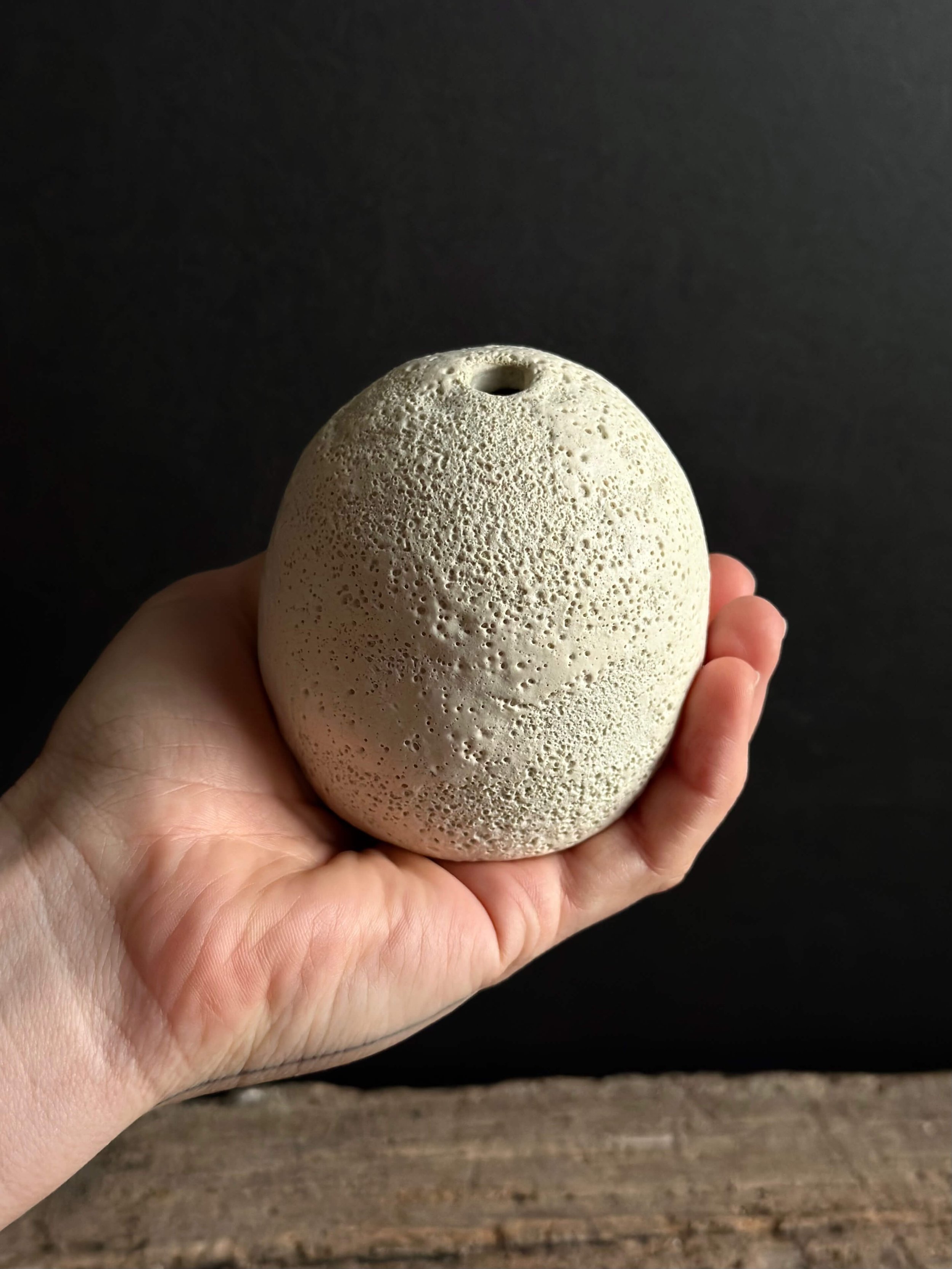 minimalist home decor.jpeg