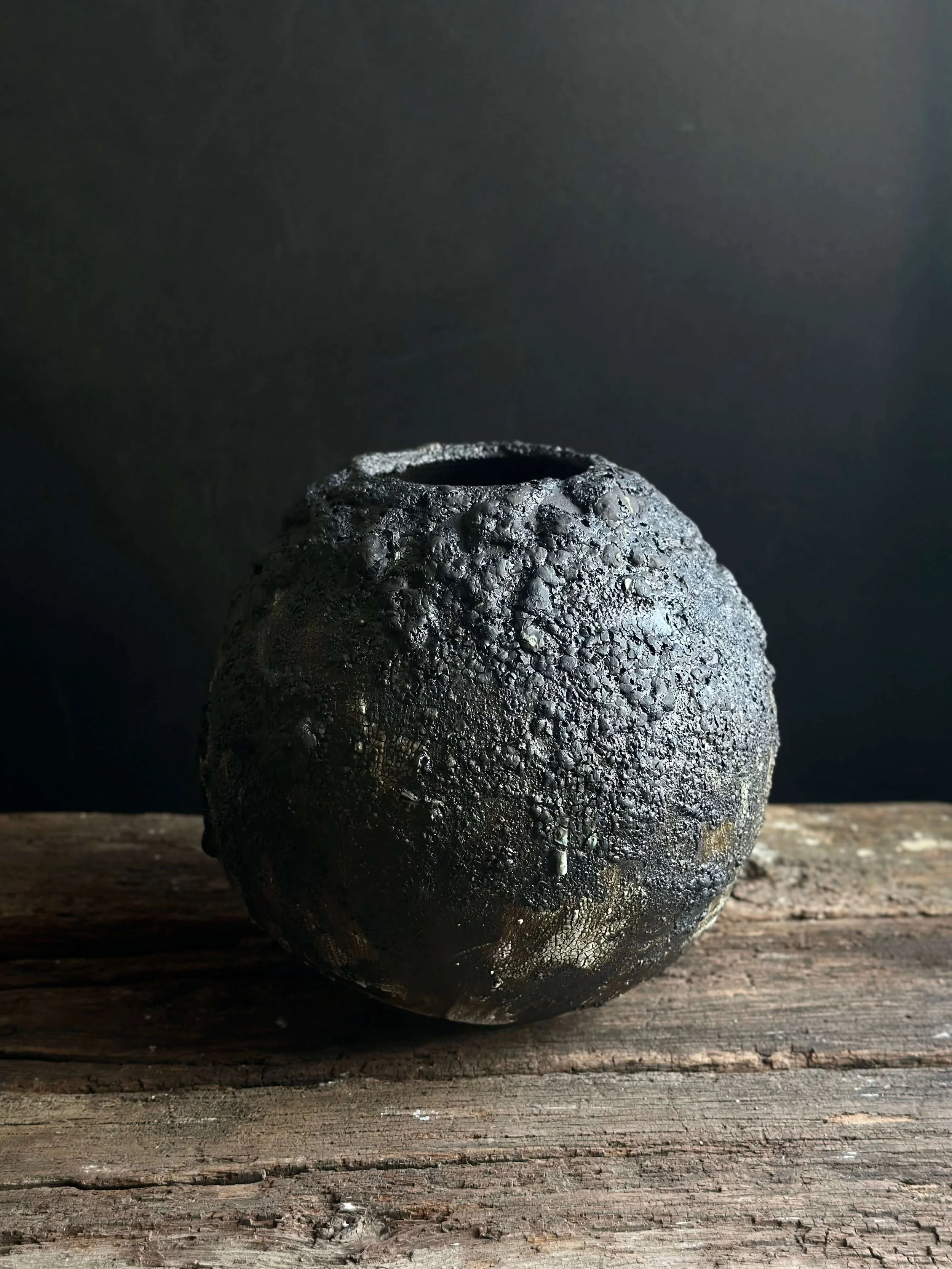 statement art vase.jpeg