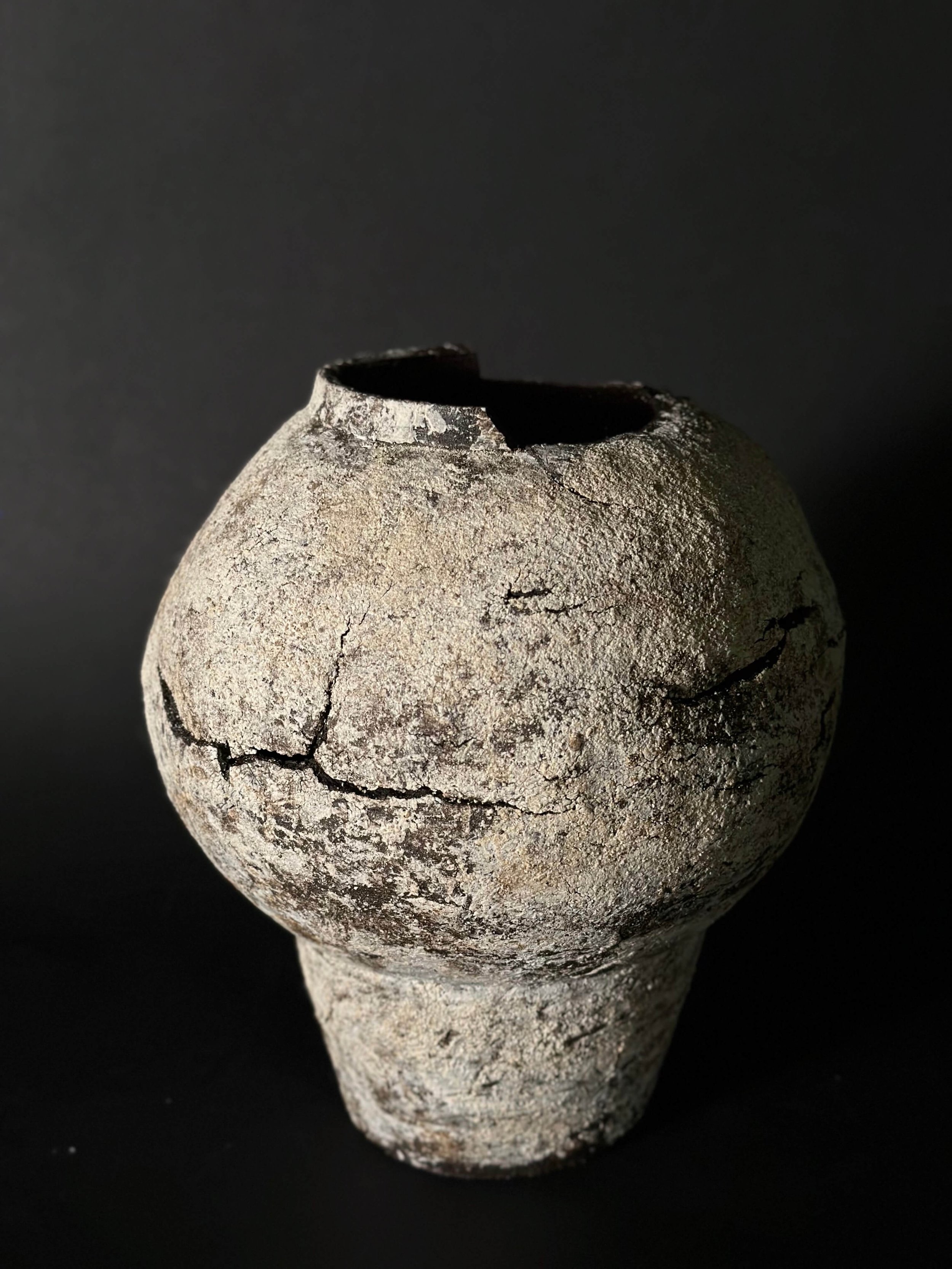 loram. ceramics vase.jpeg