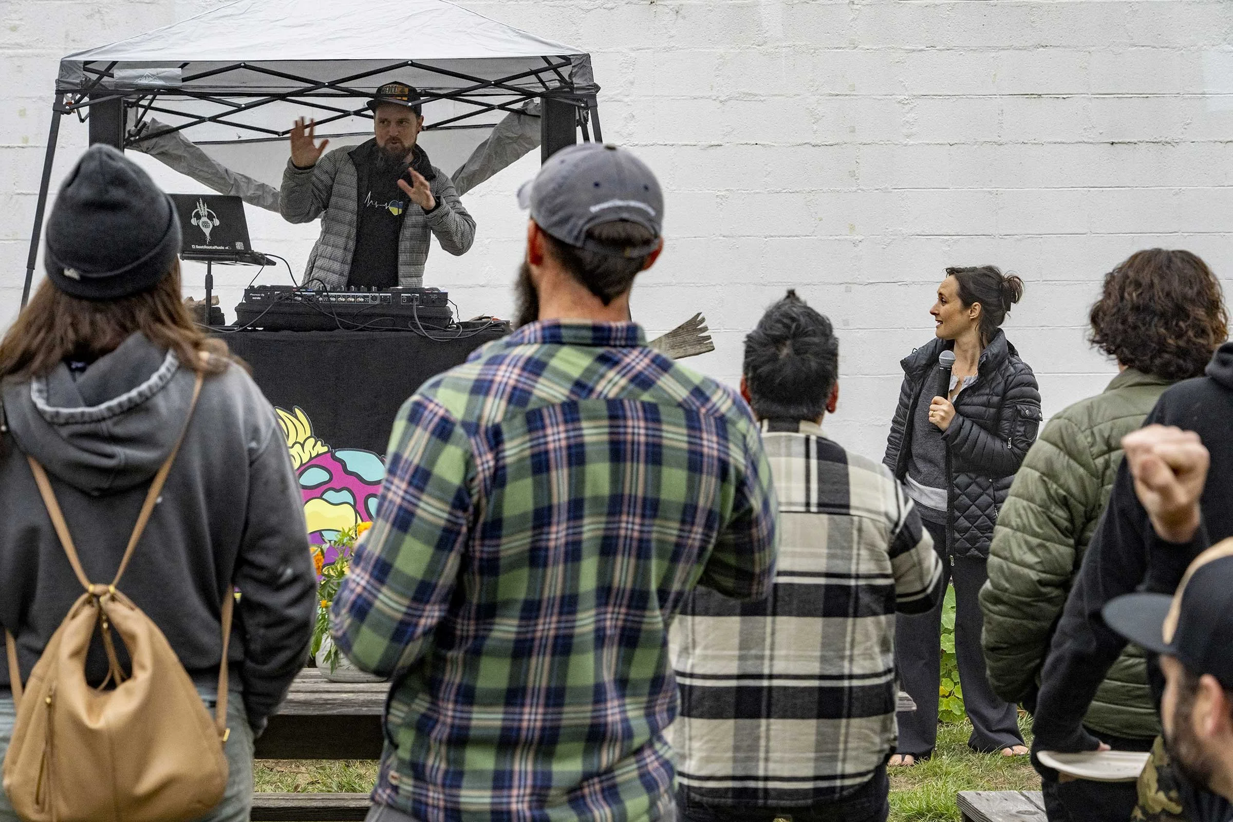 Kelp-Fest-Beach-Walk-Pizza-Party_Pat-Webster-97.jpg