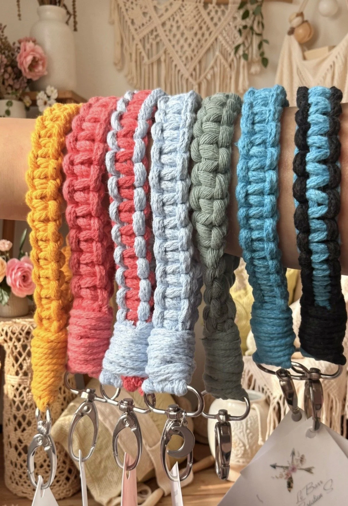 Porte-clés bracelet fait à la main en macramé