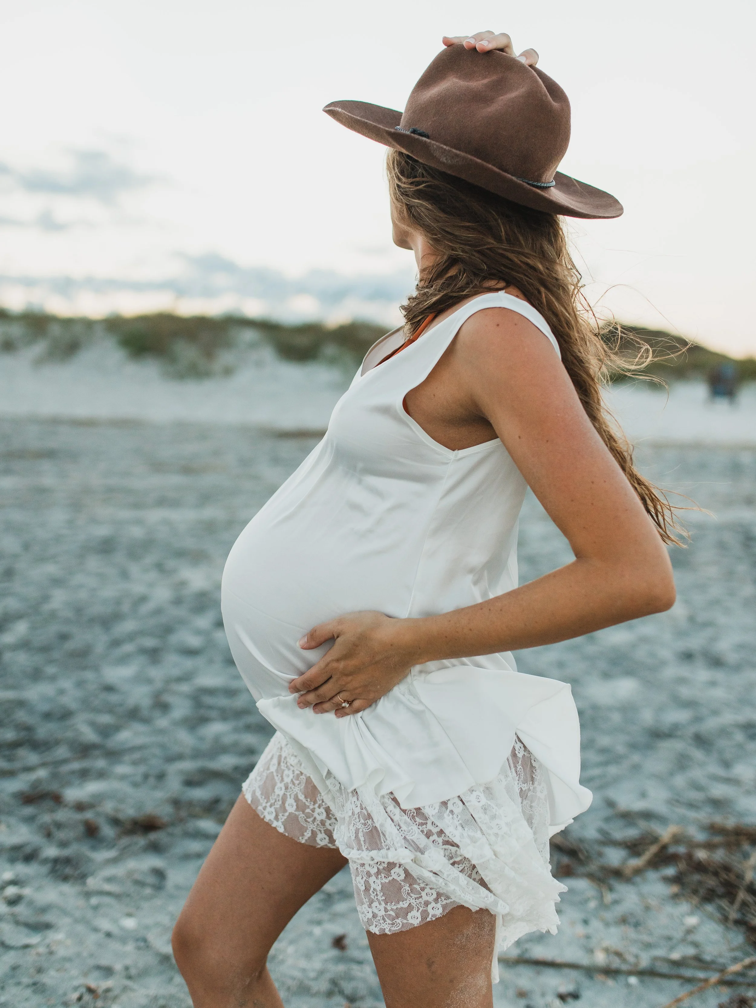 Claire's Maternity Beach  Pix-064.jpg