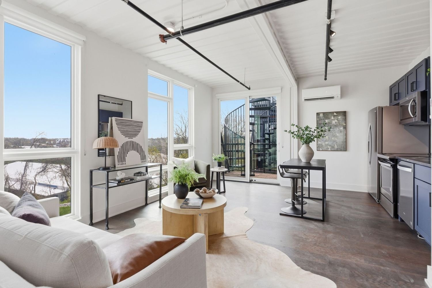byrum 32423.jpg