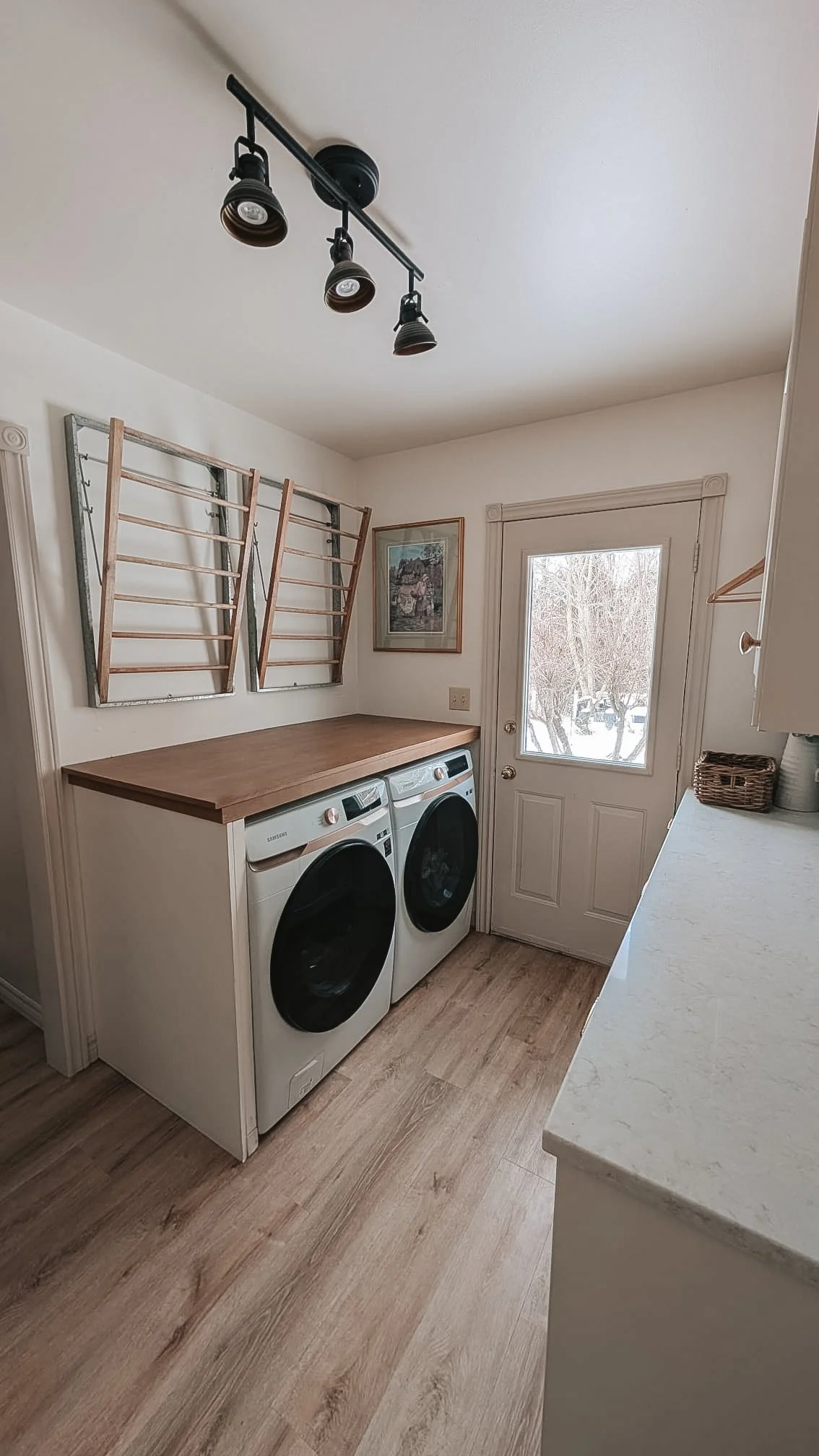 laundry room3.jpg