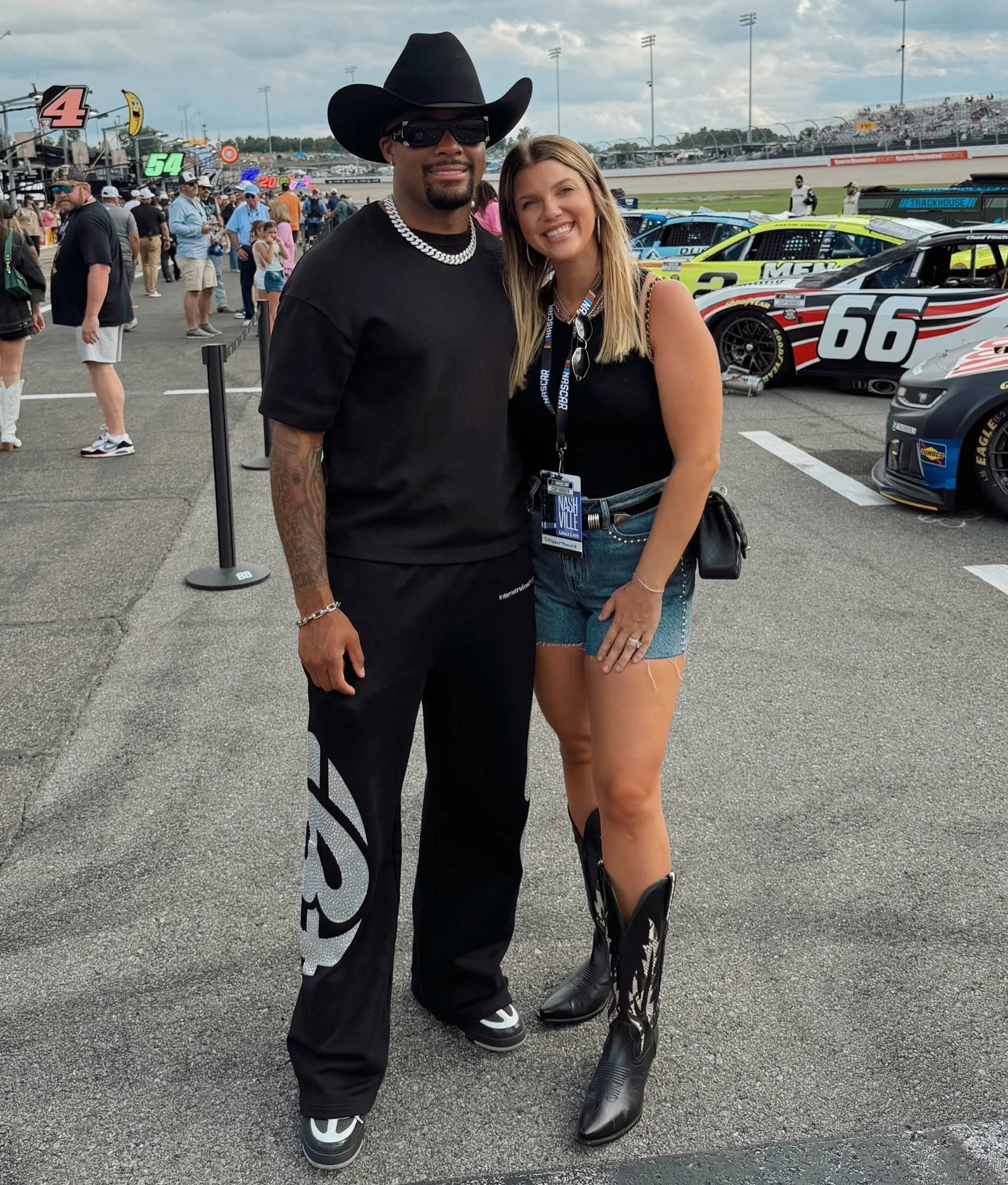 NASCAR Birthday&hellip; HAPPY BIRTHDAY TO MY LOVE &hearts;️🏁@reagannthornhill