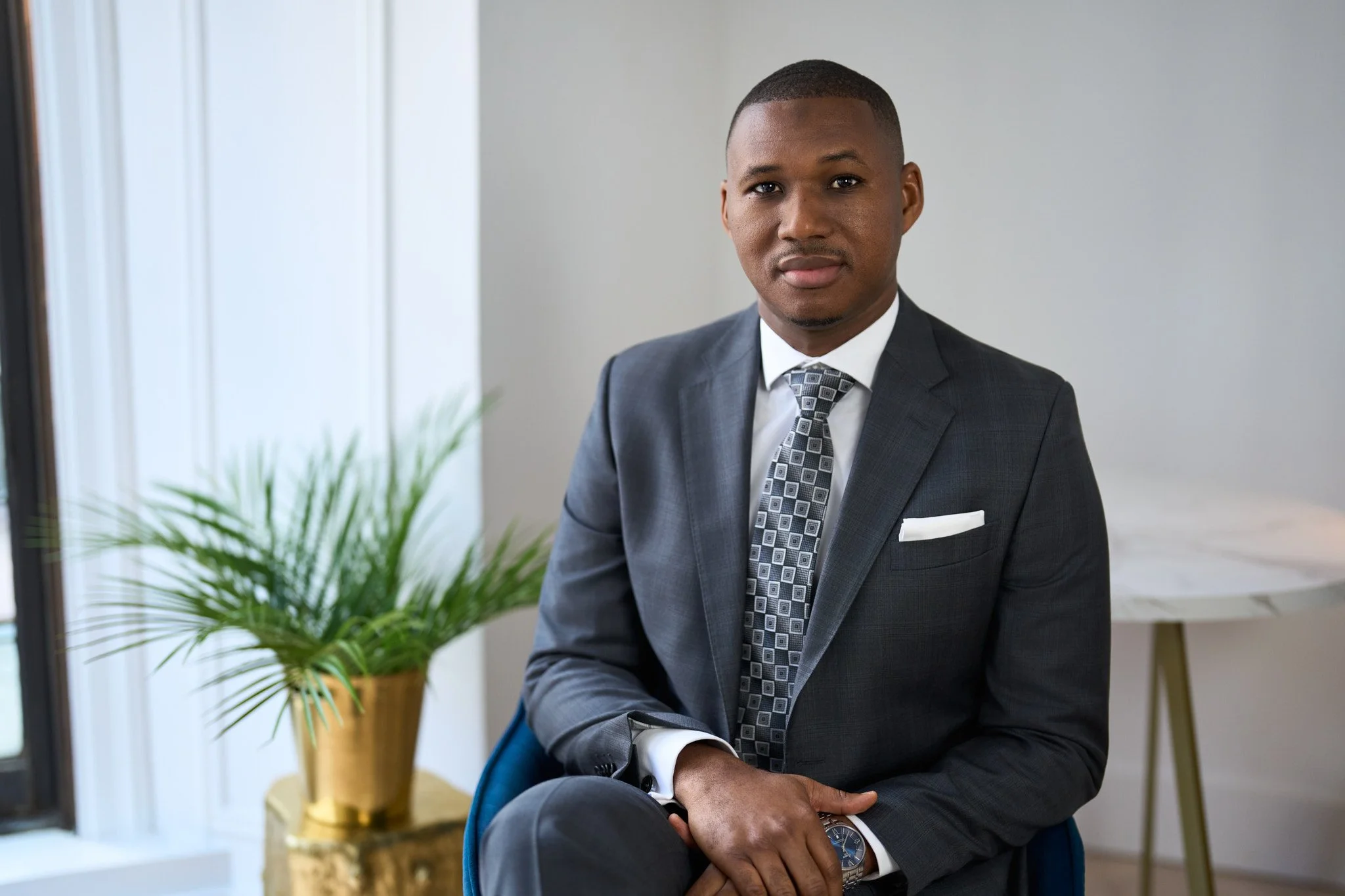corporate_executive_headshot_office_portrait_with_plants_nyc_david_pexton_photography.jpg