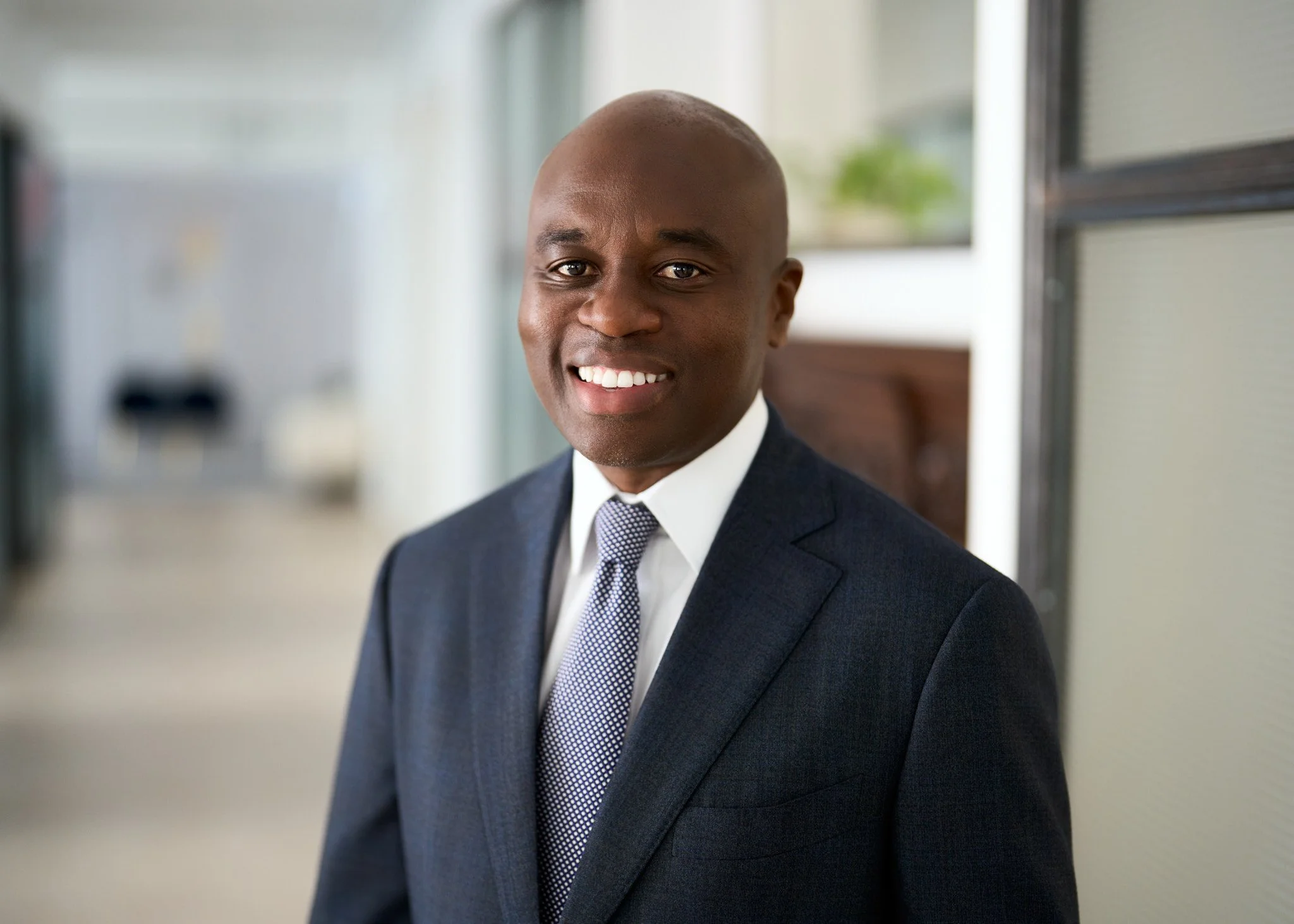 corporate_executive_headshot_office_smiling_portrait_nyc_david_pexton_photography.jpg