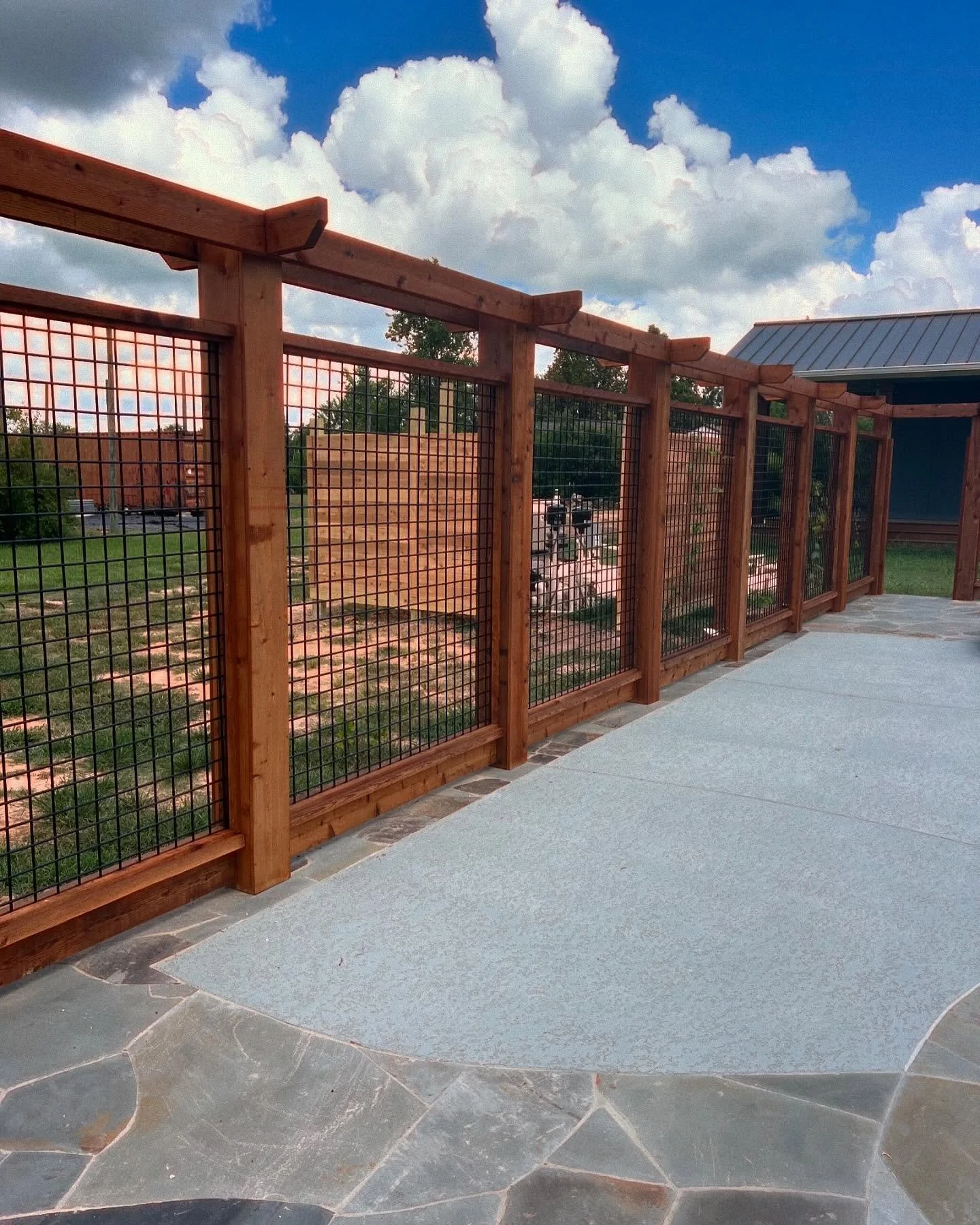 Custom fence for Mr. and Mrs. Nelson. Contact BelFence for your fencing needs! #fencedesign #customfence #quality #houston