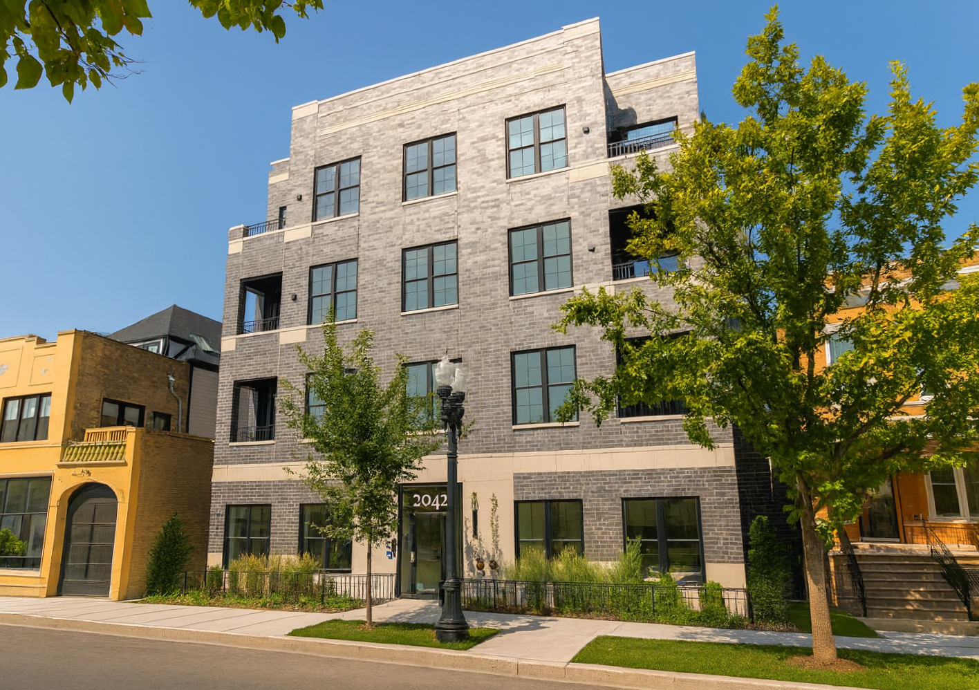 North Center, Chicago   |   20 Units