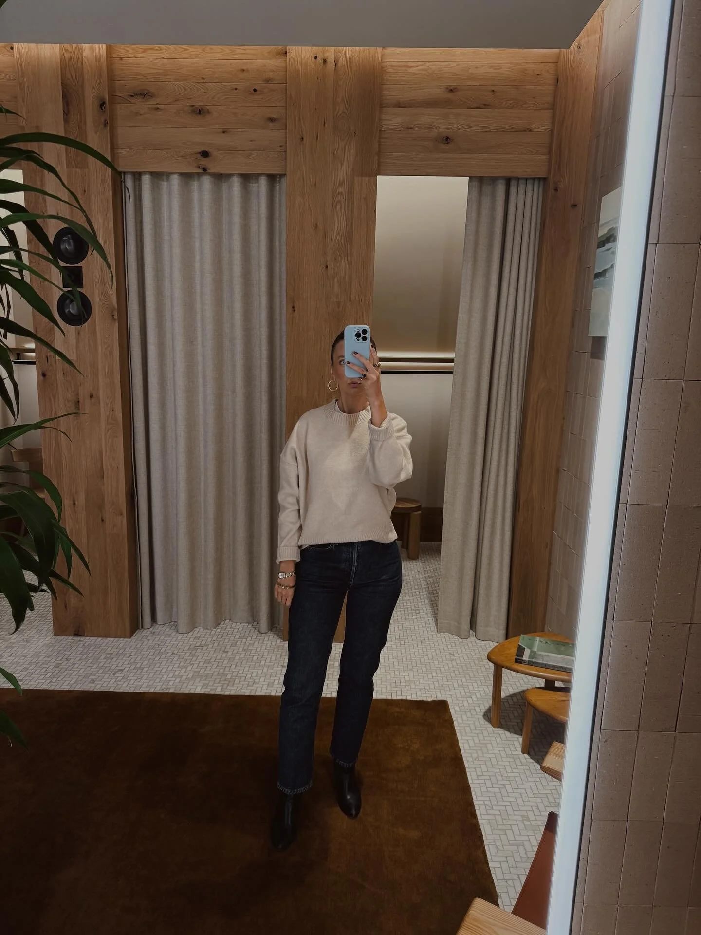 bits from october: color palettes, shopping trips, sweater weather, concerts, and auntie time✨🍂