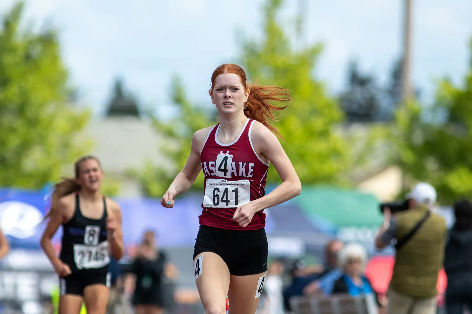 Aubrey Wilems of Eastlake High School winning the 4A girls 800M state championship race.