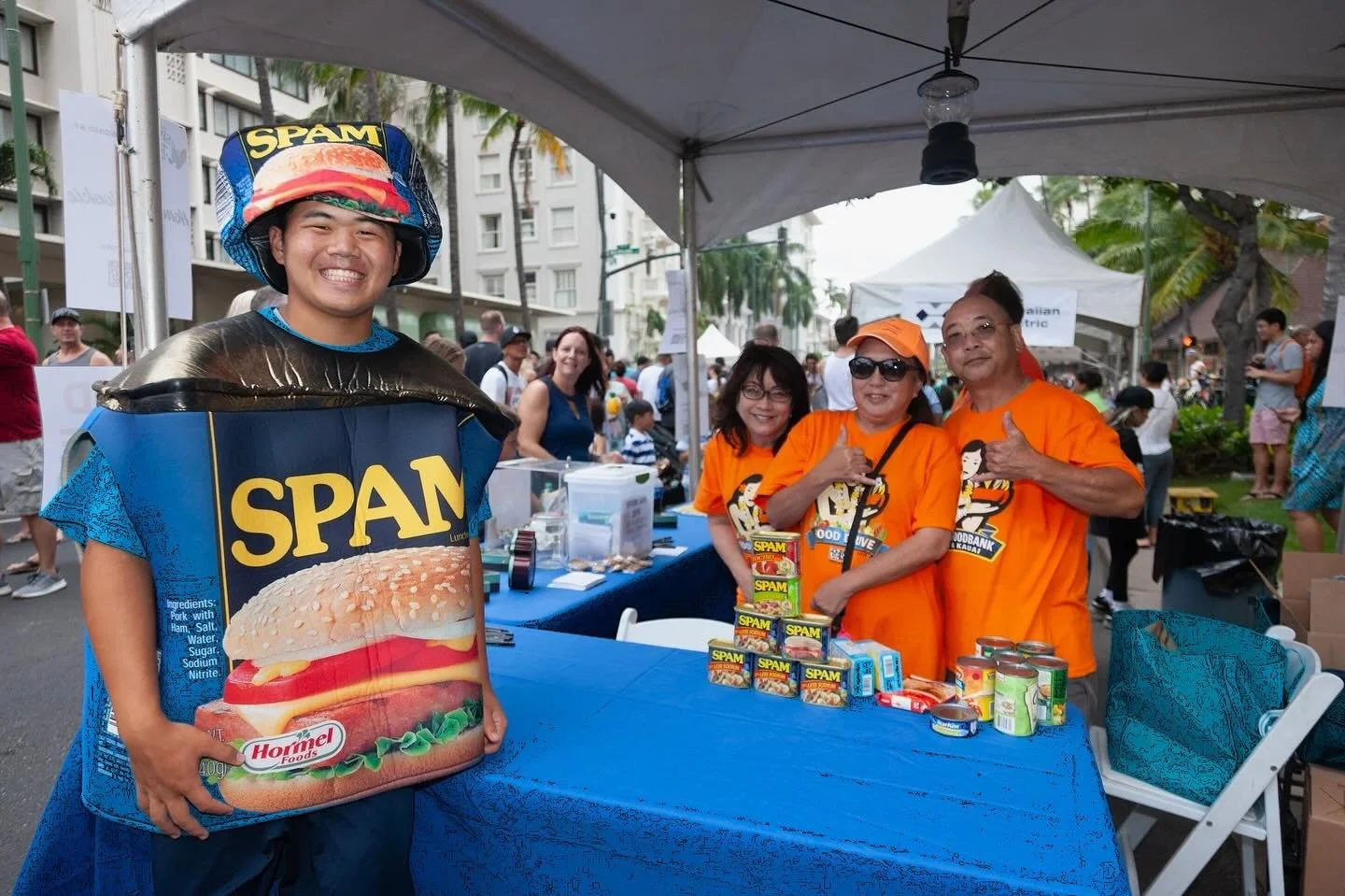 @waikikispamjam isn&rsquo;t just a celebration of Hawaiʻi&rsquo;s favorite ingredient &mdash; it&rsquo;s also a fundraiser supporting the Hawai&lsquo;i Foodbank. During the festival, donation tents will be set up to collect canned goods and monetary 
