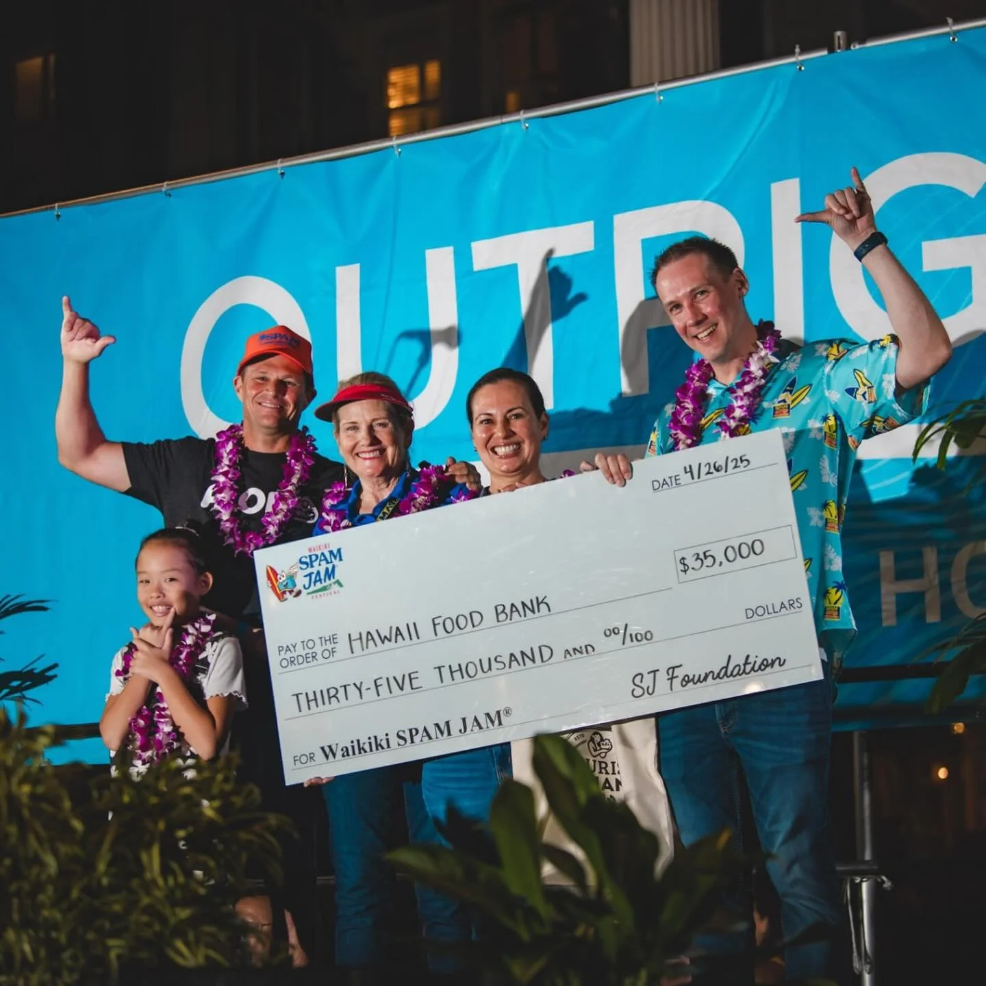 Last night we donated $35,000 to the @hawaiifoodbank with proceeds from our festival. We cannot express how much we appreciate our sponsors, vendors, and everyone that attended our event - as this donation is because of you. 
.
Special thanks to the 
