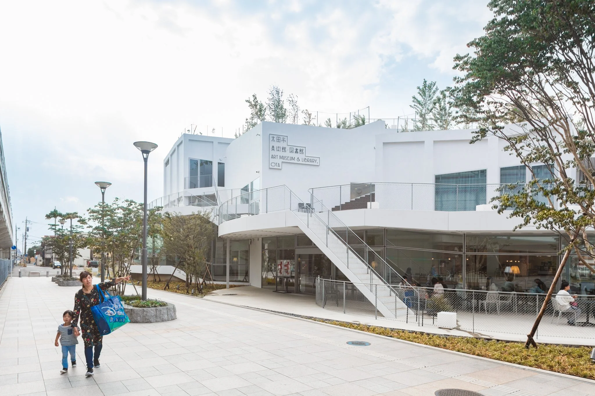 Akihisa Hirata - Ota Library-01.jpg