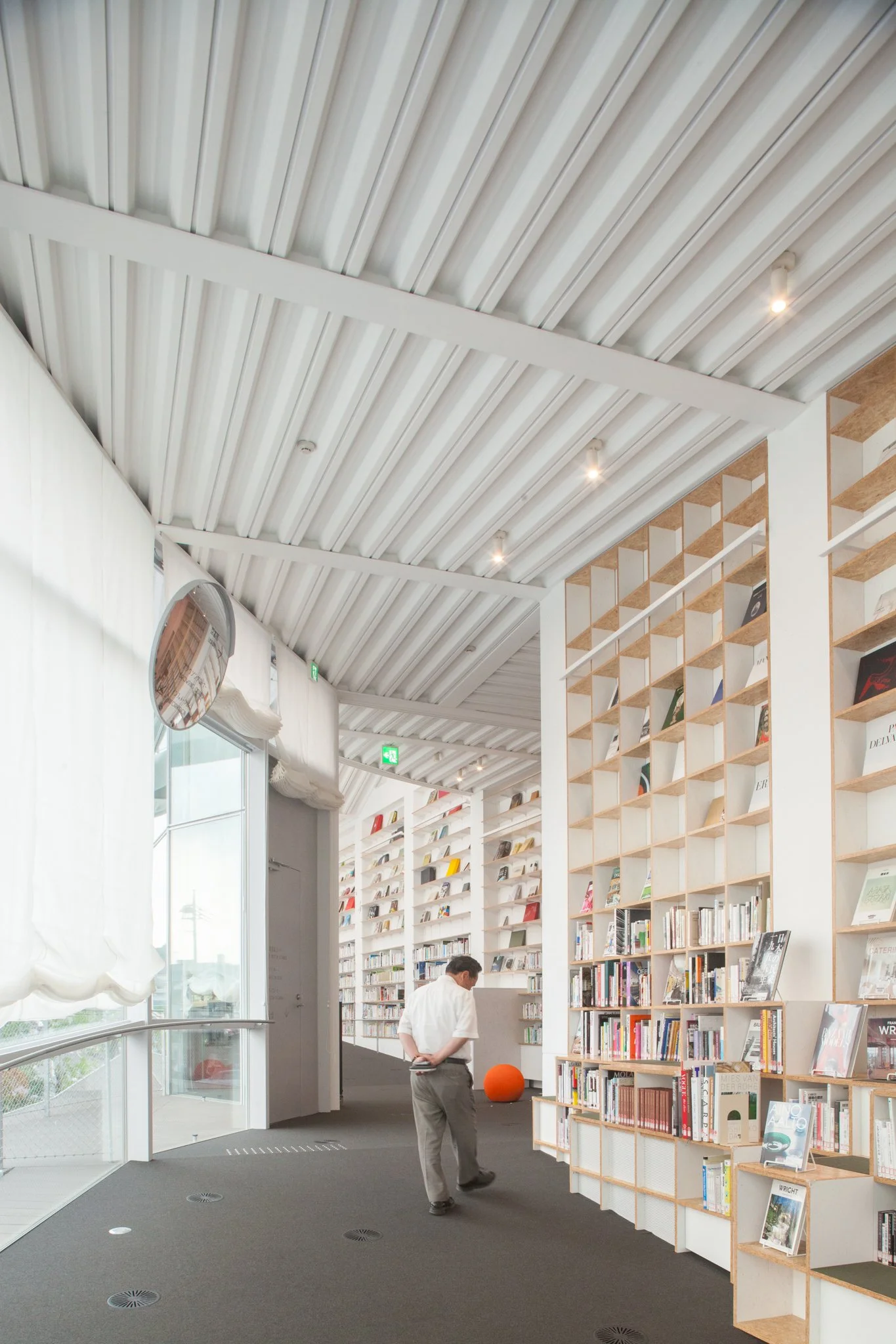 Akihisa Hirata - Ota Library-09.jpg