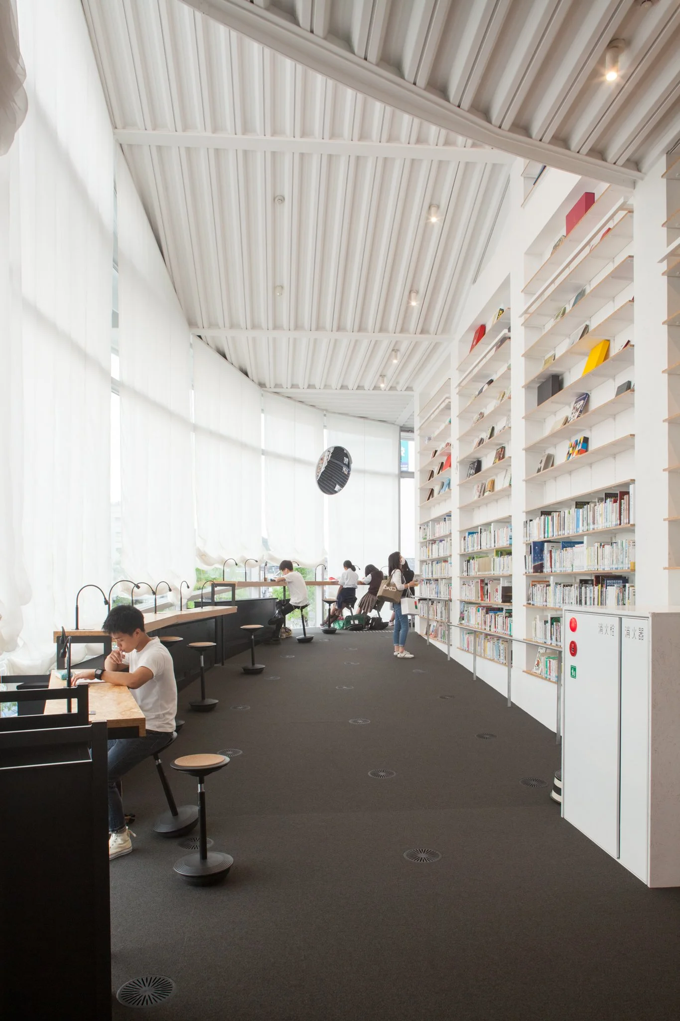 Akihisa Hirata - Ota Library-10.jpg