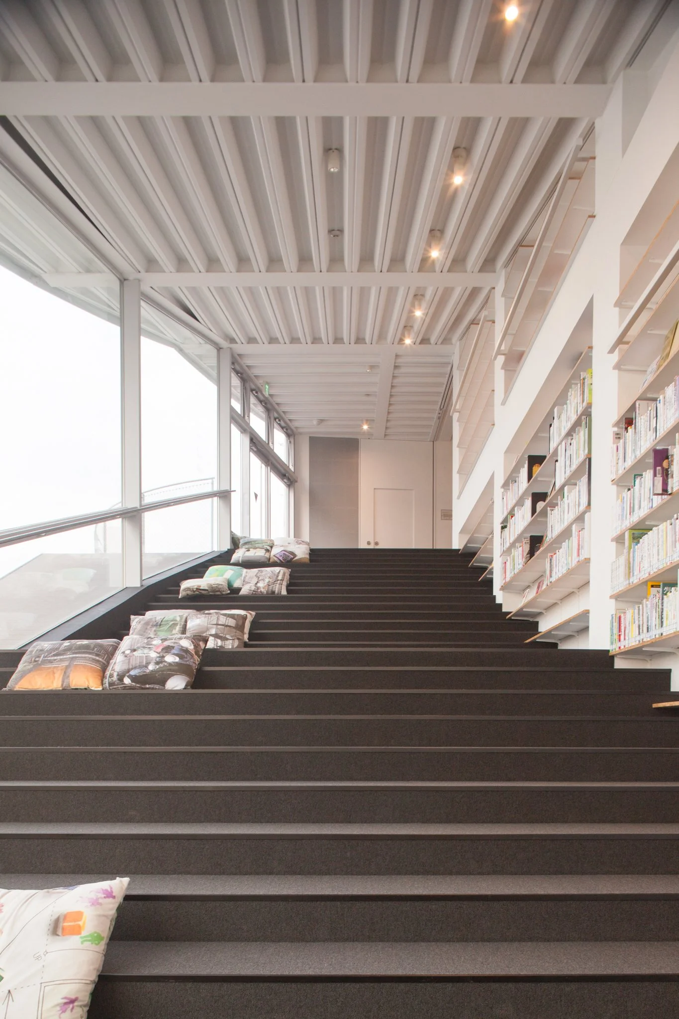 Akihisa Hirata - Ota Library-11.jpg