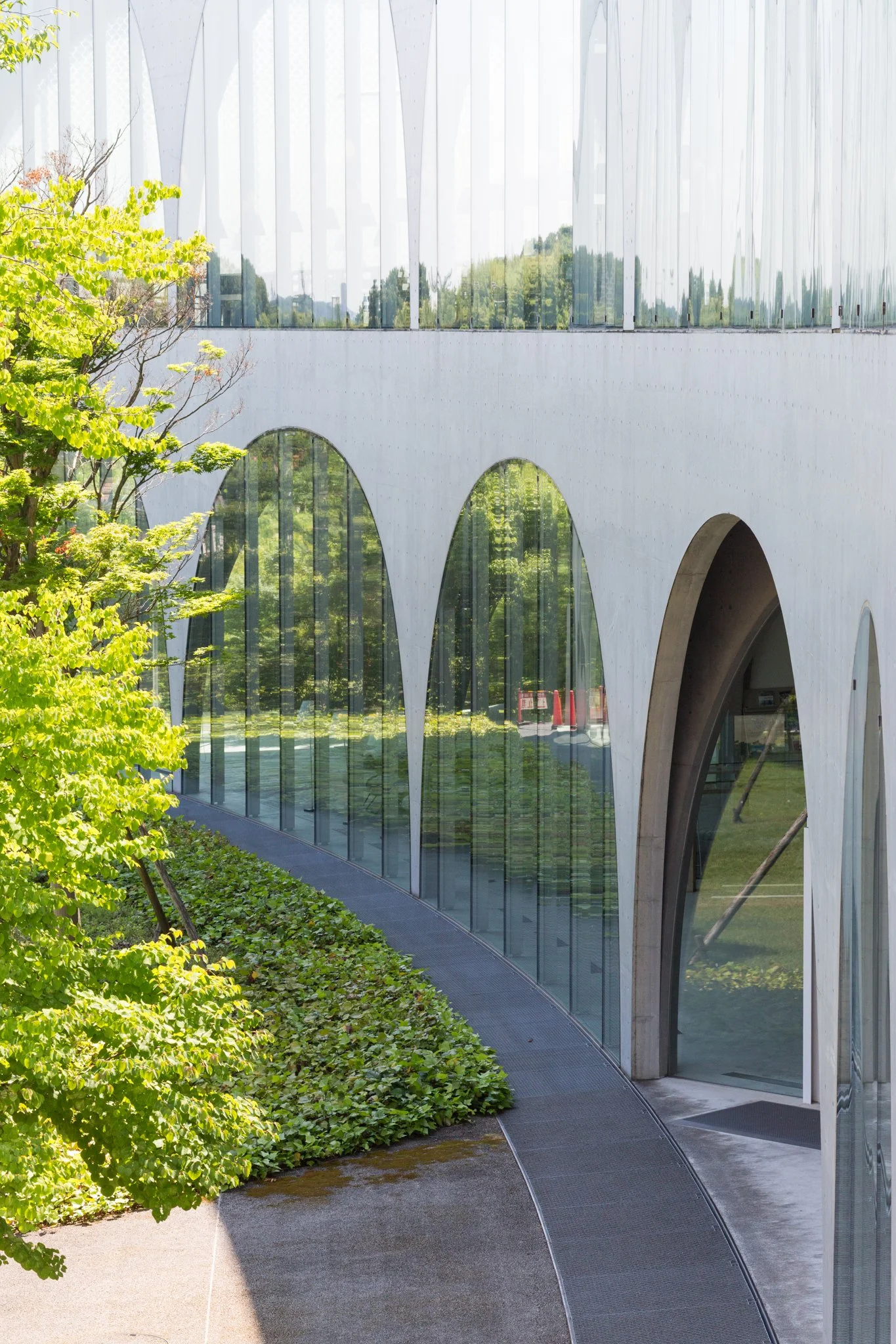 Toyo Ito - Tama Art University Library-03.jpg
