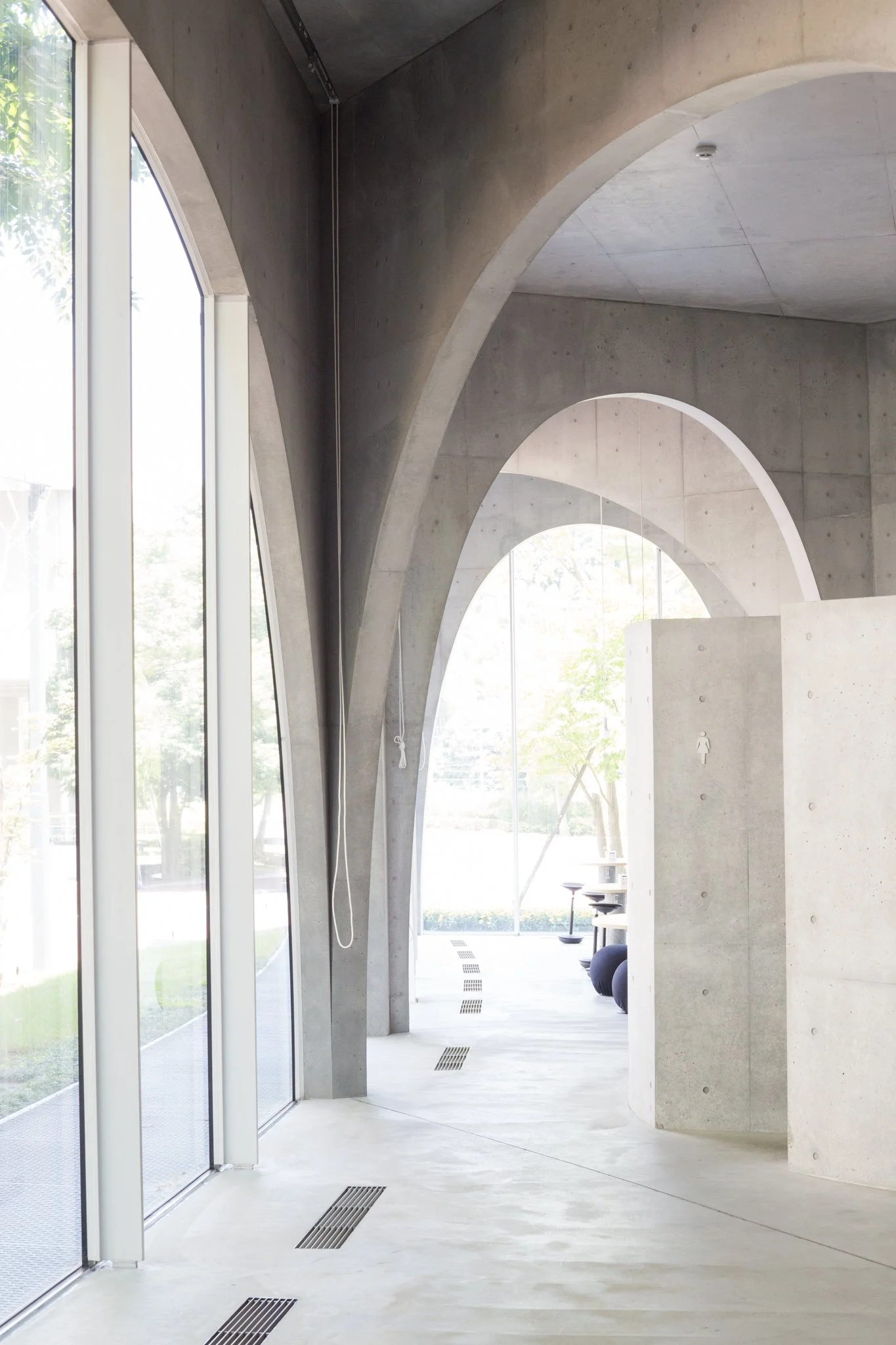 Toyo Ito - Tama Art University Library-09.jpg