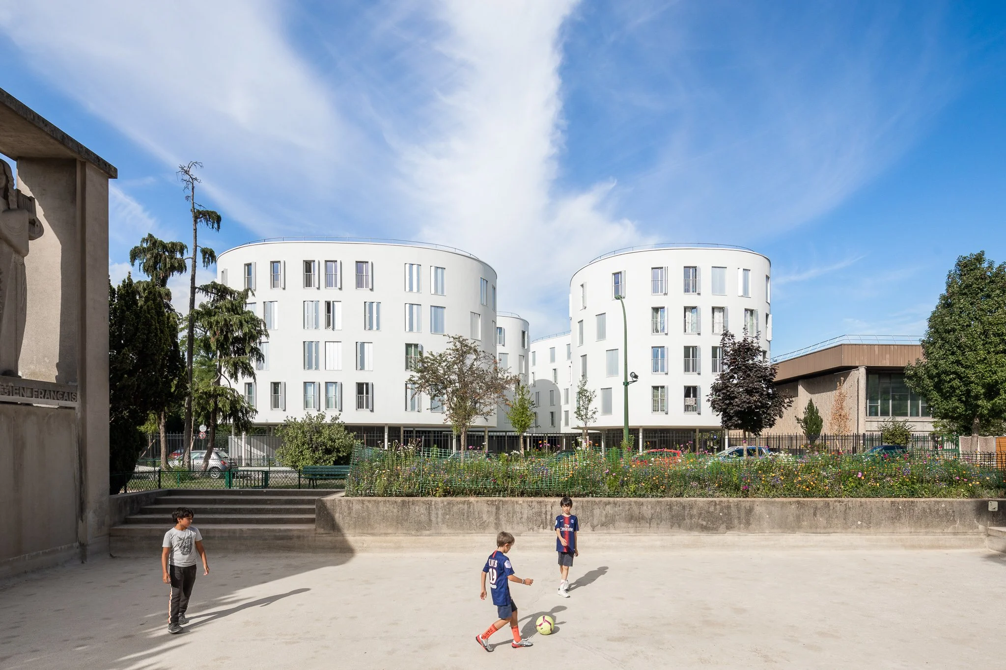 Sanaa - Marechal Fayolle Housing - Atelier Vincent Hecht (1).jpg