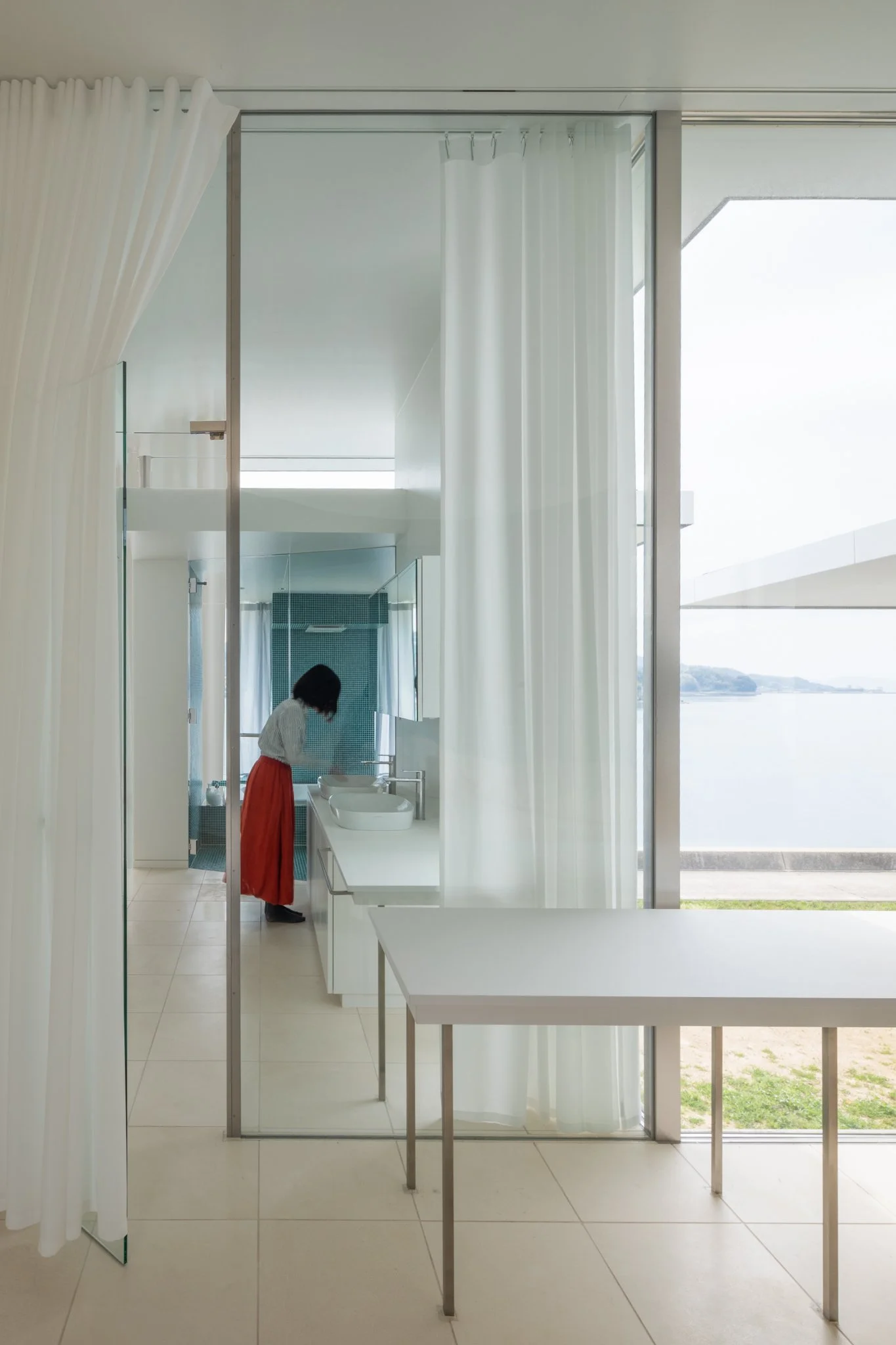 Manabu Chiba Architects - Onomichi Weed-end-5.jpg