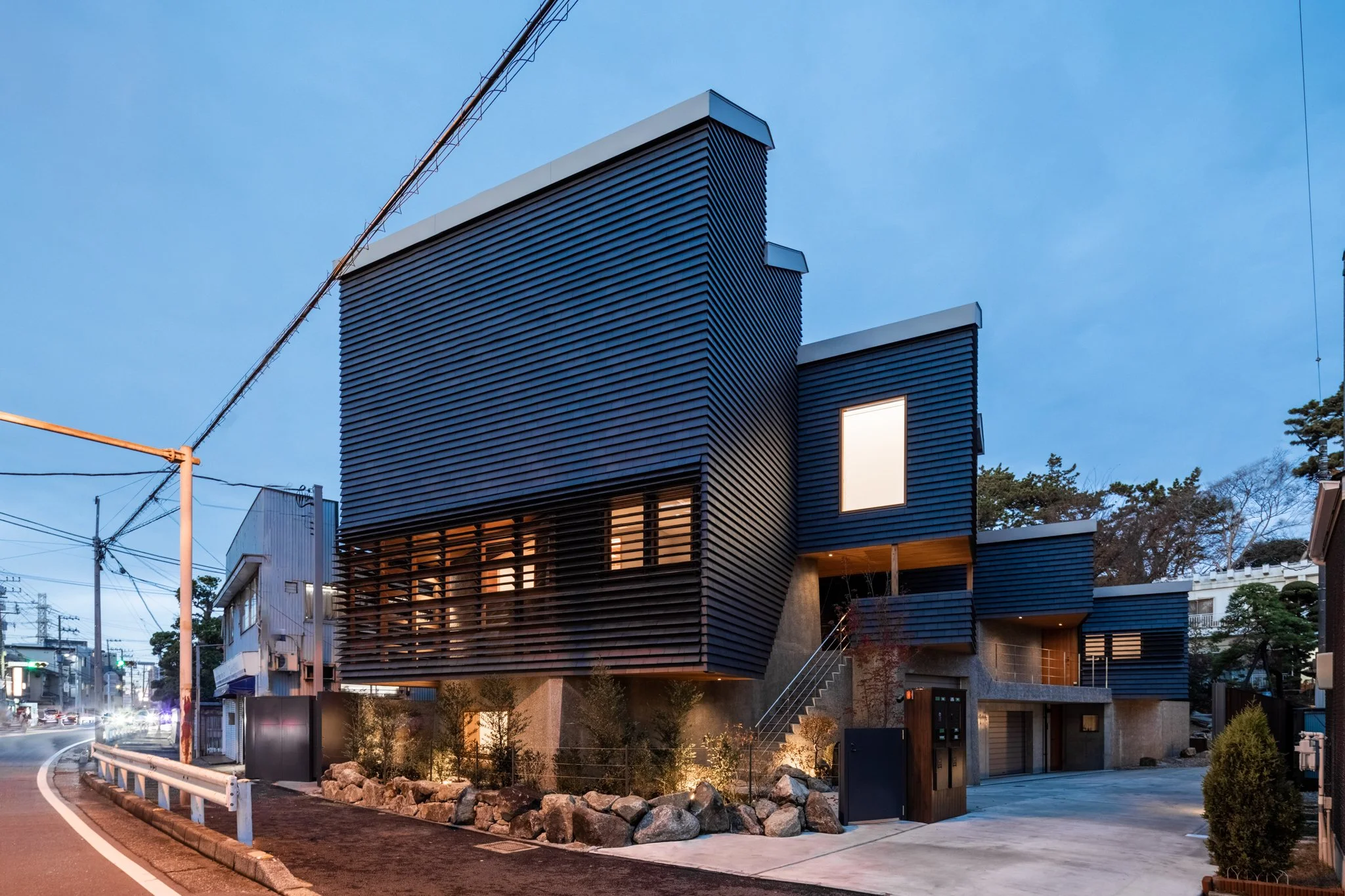 Kompas - NishiFunabashi Vincent Hecht Copyright (11).jpg
