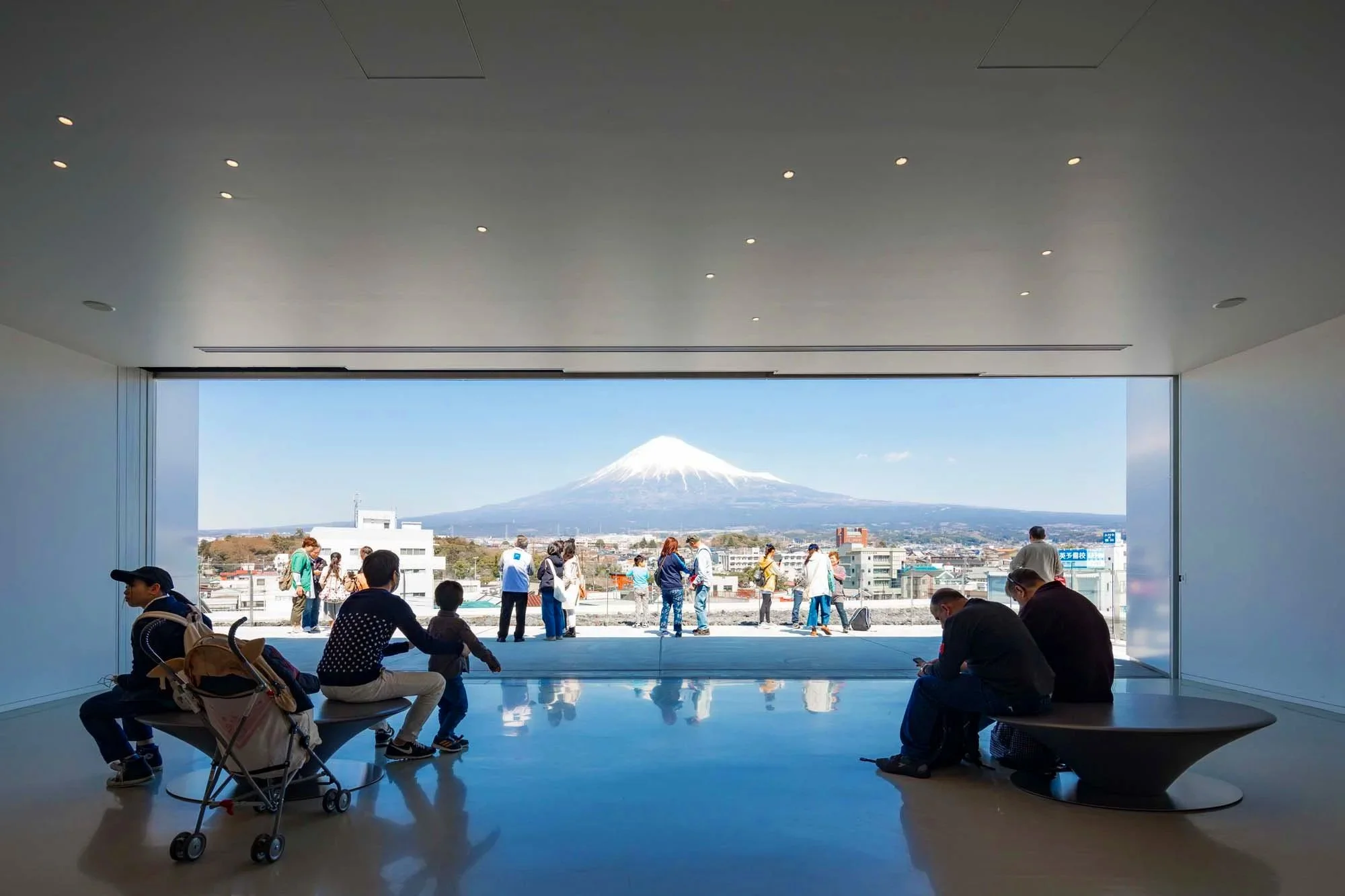 Shigeru Ban - Mt Fuji Visitor Center -