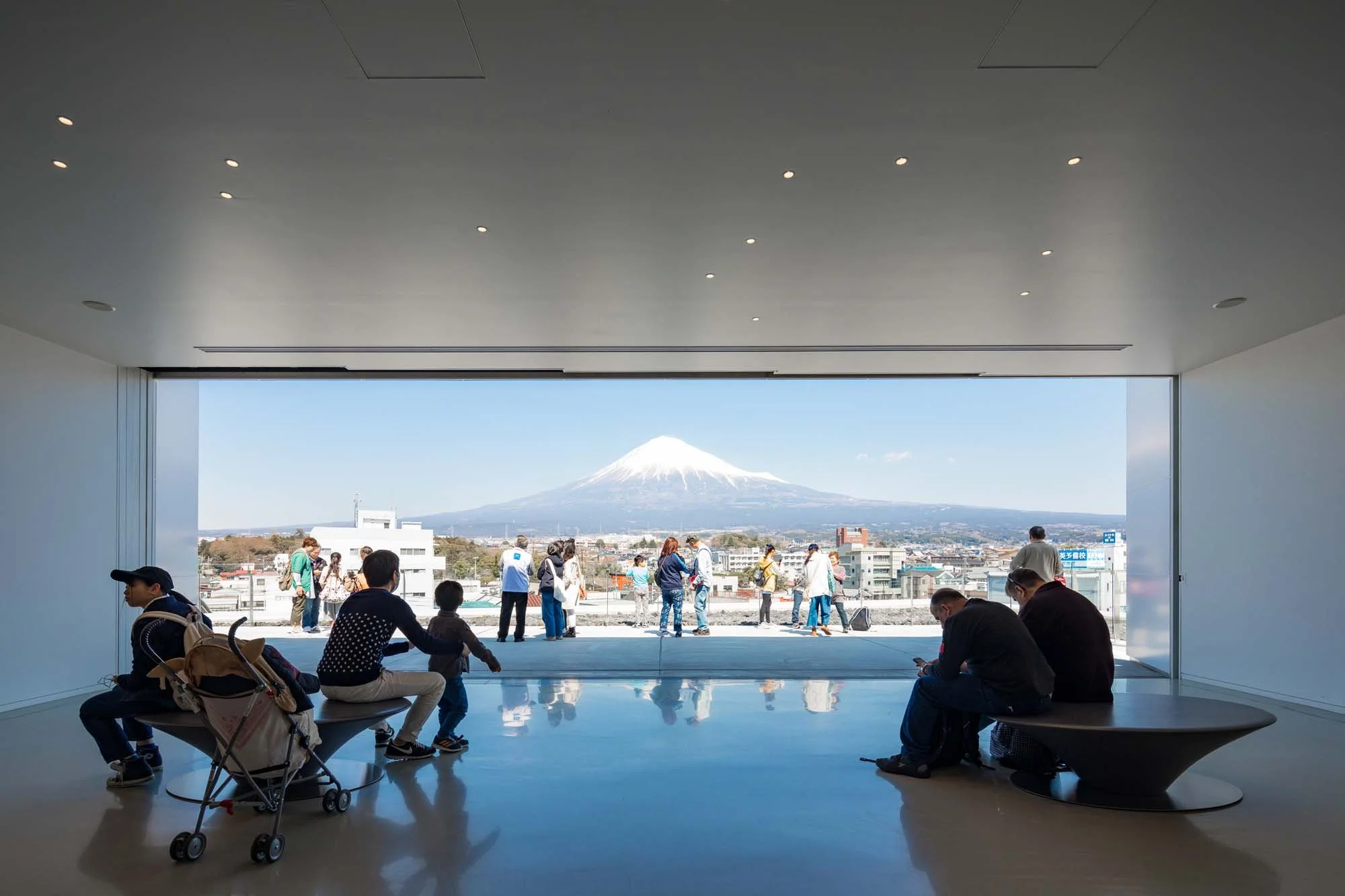 Shigeru Ban - Mt Fuji Visitor Center -