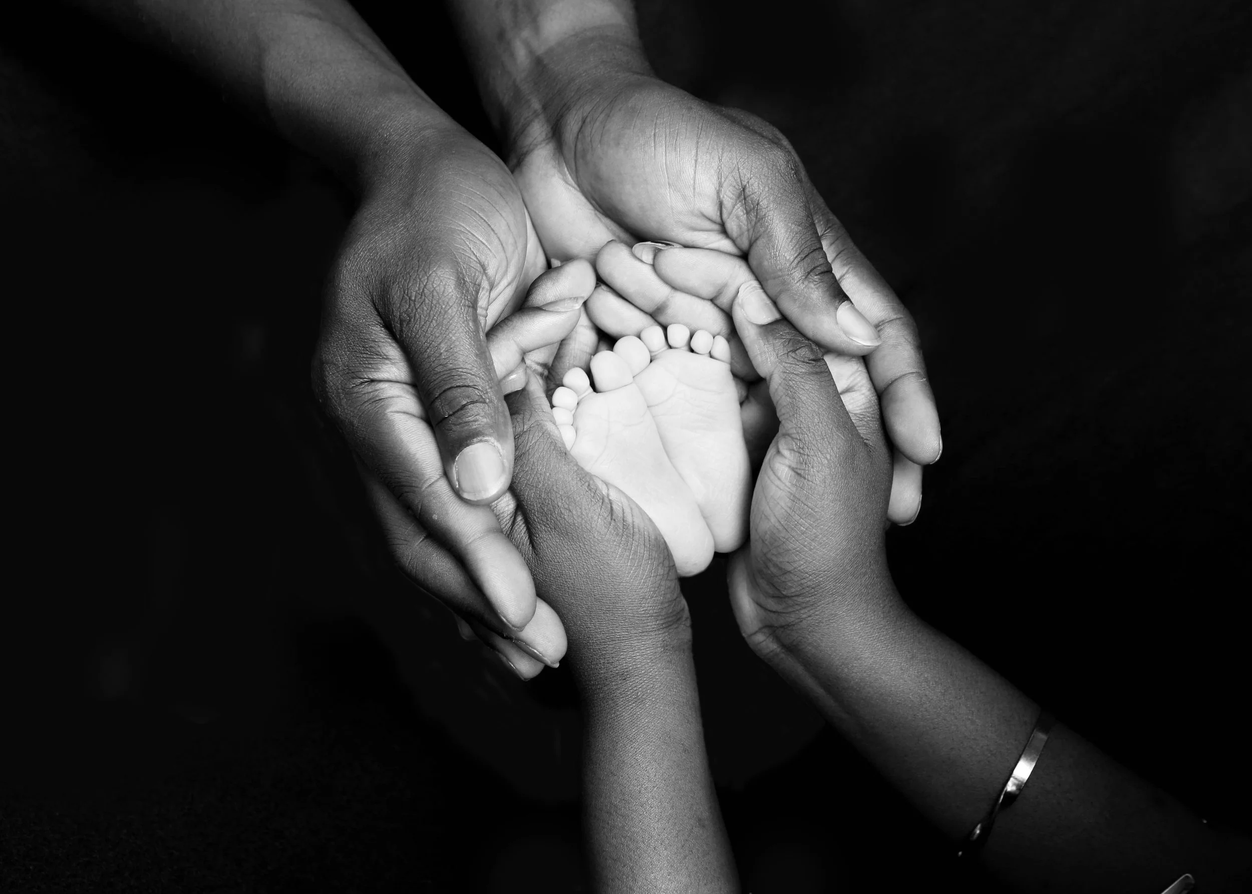 Grace - Newborn-80 bw.jpg