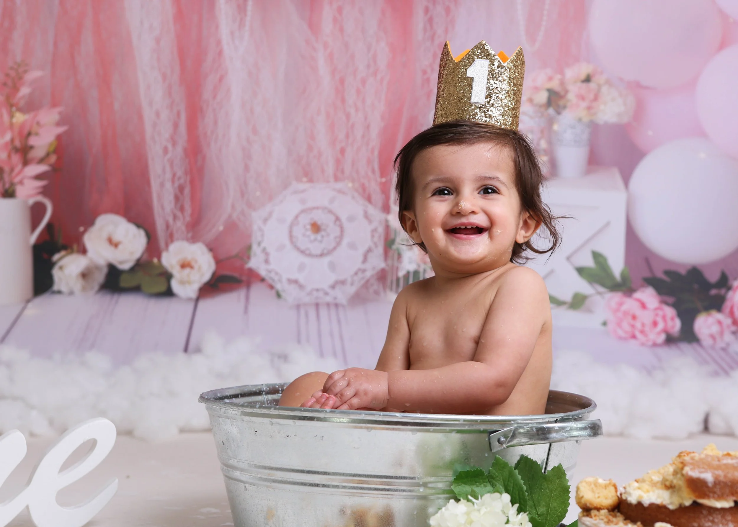 Louise - Cake Smash-35.jpg