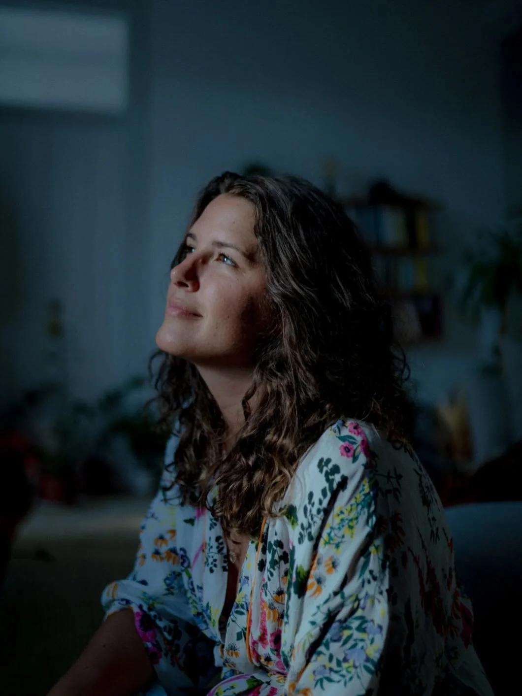 🫶I first heard @boutwillismusic back in the teens years (like 2016 maybe?) when I came across this song of hers called Persimmon from a gorgeous album called See Us Through. It broke my 💔&amp; I was converted instantly.
.
.
☀️Since then I&rsquo;ve 