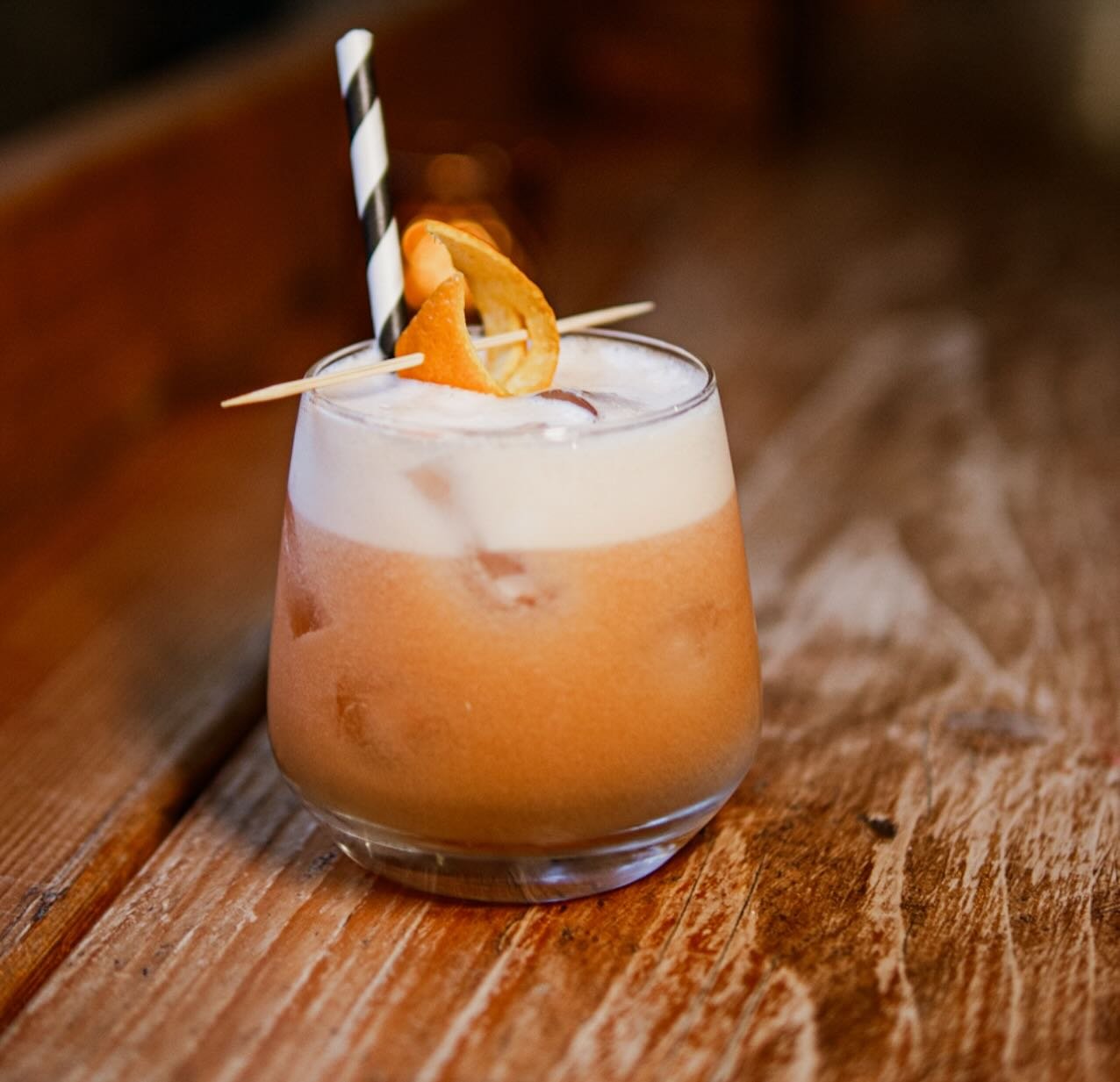 -𝘽𝙊𝙏𝙏𝙊𝙈𝙇𝙀𝙎𝙎 𝘽𝙍𝙐𝙉𝘾𝙃-

90 minutes of unlimited cocktails 
3 delicious tapas from our exclusive brunch menu 
All for &pound;45 per person

Thursday to Sunday | 12&ndash;3pm

Because life&rsquo;s too short for just one drink. 
Gather your