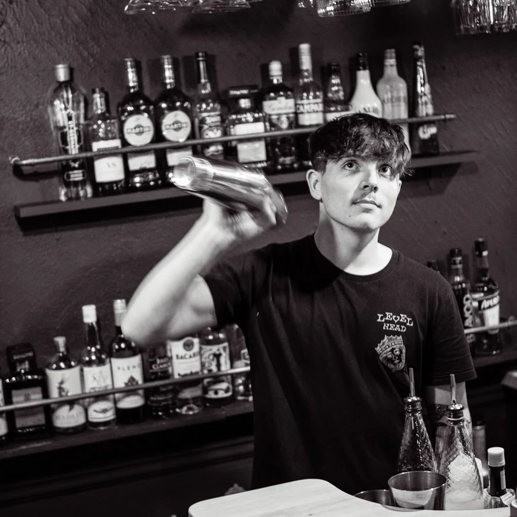 -𝙈𝙚𝙚𝙩 𝙊𝙪𝙧 𝙏𝙚𝙖𝙢-
𝙍𝙤𝙧𝙮 -𝙢𝙞𝙭𝙤𝙡𝙤𝙜𝙞𝙨𝙩 &amp; 𝙗𝙖𝙧 𝙢𝙖𝙣𝙖𝙜𝙚𝙧

This is Rory. To be honest, none of us really know who he is or where he came from. One day he just appeared behind the bar &mdash; hair flawless, eyes mysterious,