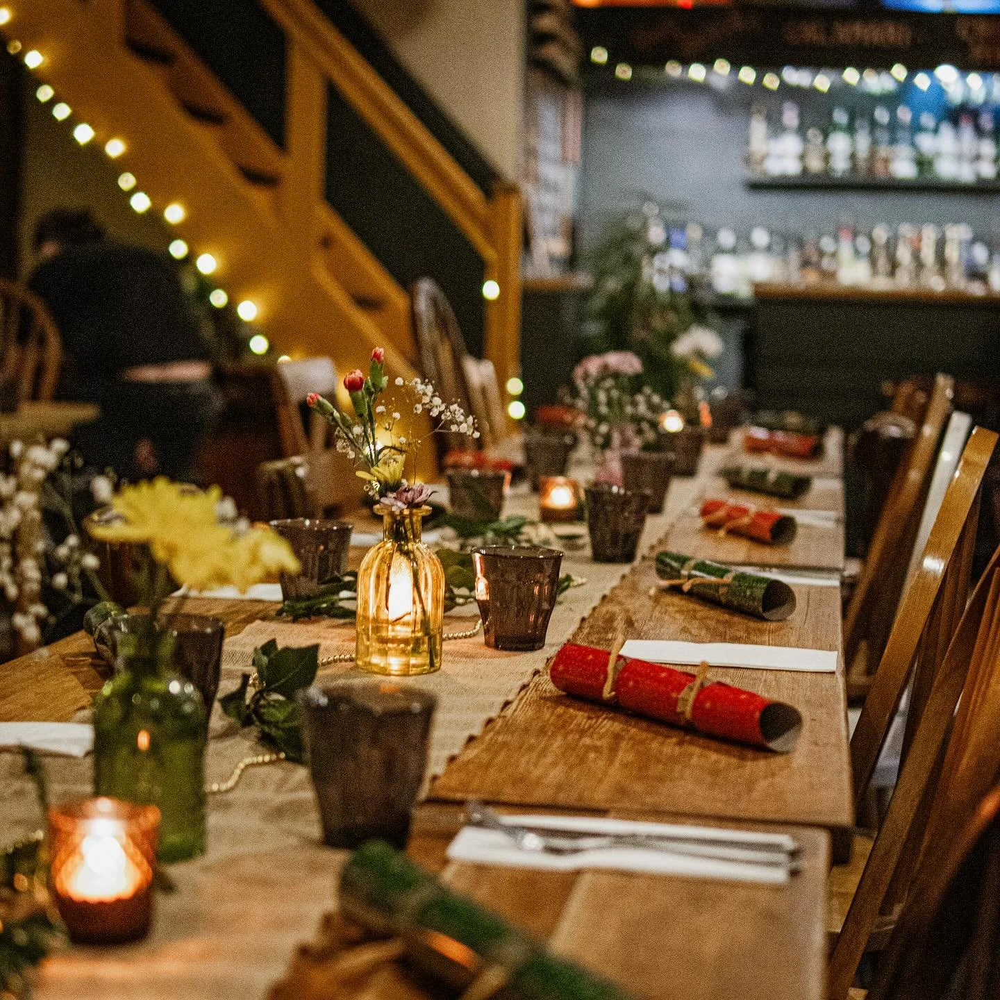 -𝘾𝙝𝙧𝙞𝙨𝙩𝙢𝙖𝙨 𝙖𝙩 2 𝘽𝙧𝙞𝙙𝙜𝙚𝙨-

It&rsquo;s hard to believe there are only 11 weeks until Christmas.
We&rsquo;re beginning to feel the festive spirit here at 2 Bridges and would love to celebrate the season with you.

We still have some av