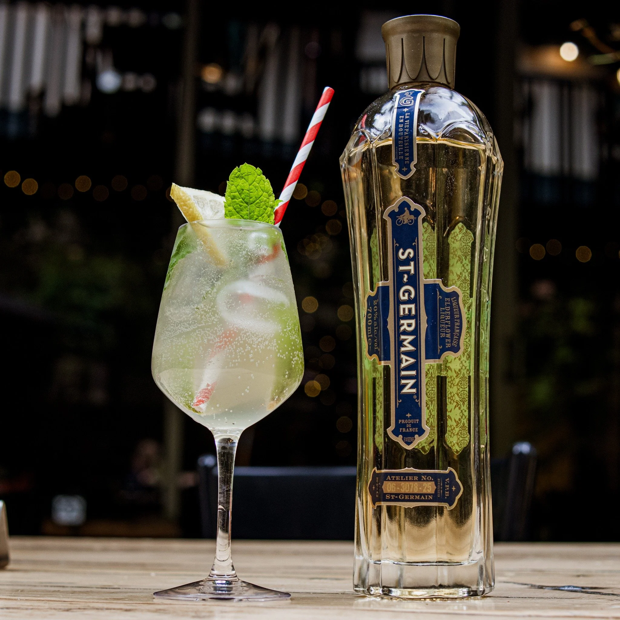 We're Hiring! 

We are looking for enthusiastic Front of House, Bar and Runners! If you're interested, please send your CV to 2bridgeshereford@gmail.com and we'll be in touch 

Bookings are available for the 6th February &amp; beyond
📍4, St Peters C