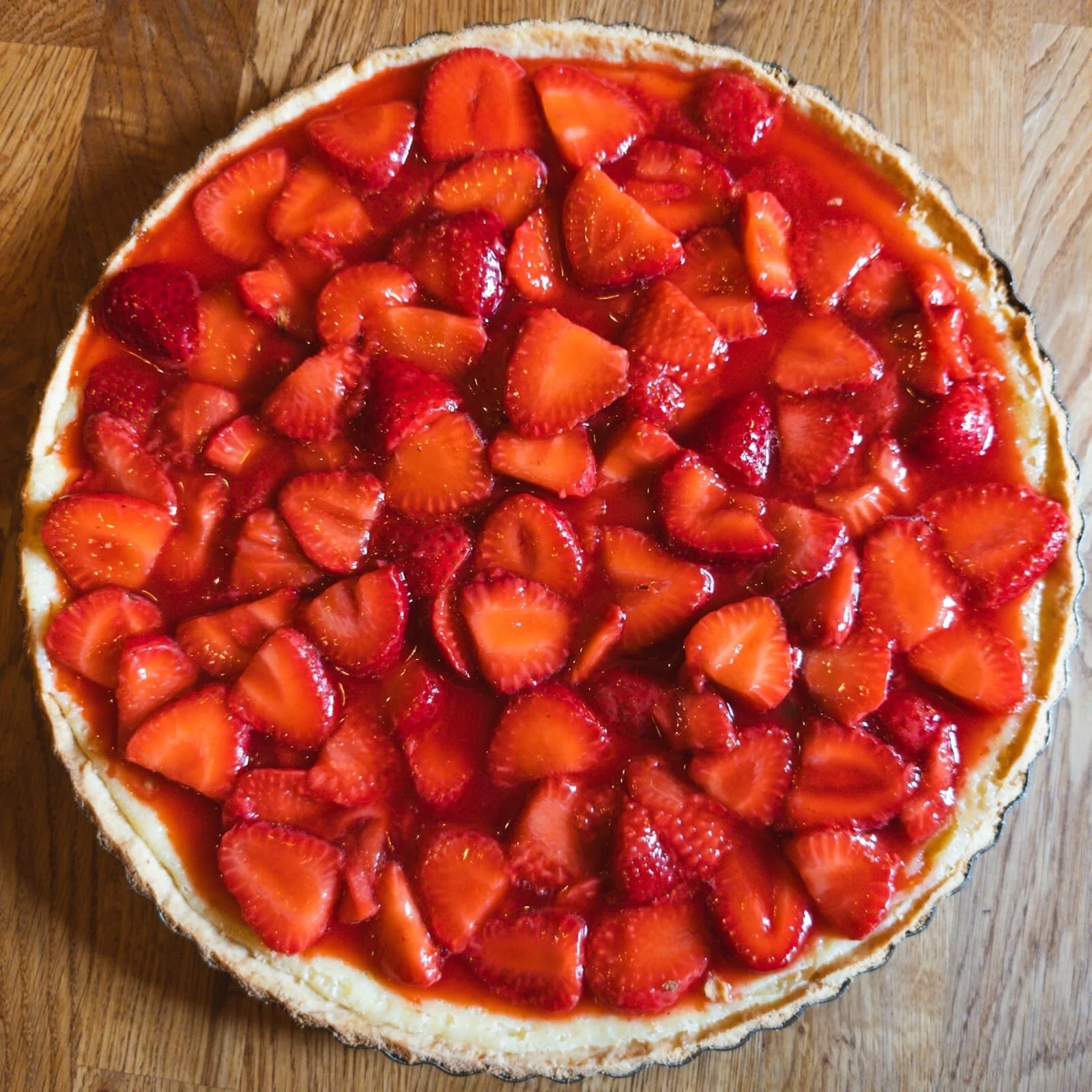 -𝙎𝙐𝙈𝙈𝙀𝙍 𝙊𝙉 𝙏𝙃𝙀 𝙋𝙇𝘼𝙏𝙀-

Meet the dessert that&rsquo;s stealing the spotlight this season.

Our Strawberry, Lemon &amp; Elderflower tart 

Delicate, fragrant, and bursting with the flavours of early summer, this tart balances sweet frui
