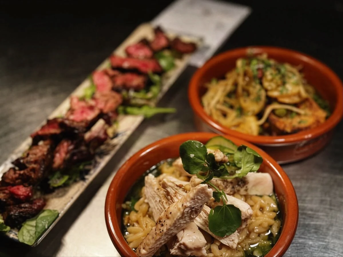 -𝙉𝙀𝙒 𝙒𝙀𝙀𝙆, 𝙉𝙀𝙒 𝙁𝘼𝙑𝙊𝙐𝙍𝙄𝙏𝙀𝙎-

Another week at 2 Bridges, and there&rsquo;s plenty to look forward to.

New dishes. New cocktails. Same 2 Bridges feeling.

We&rsquo;re back in the kitchen, behind the bar and ready to welcome you for 