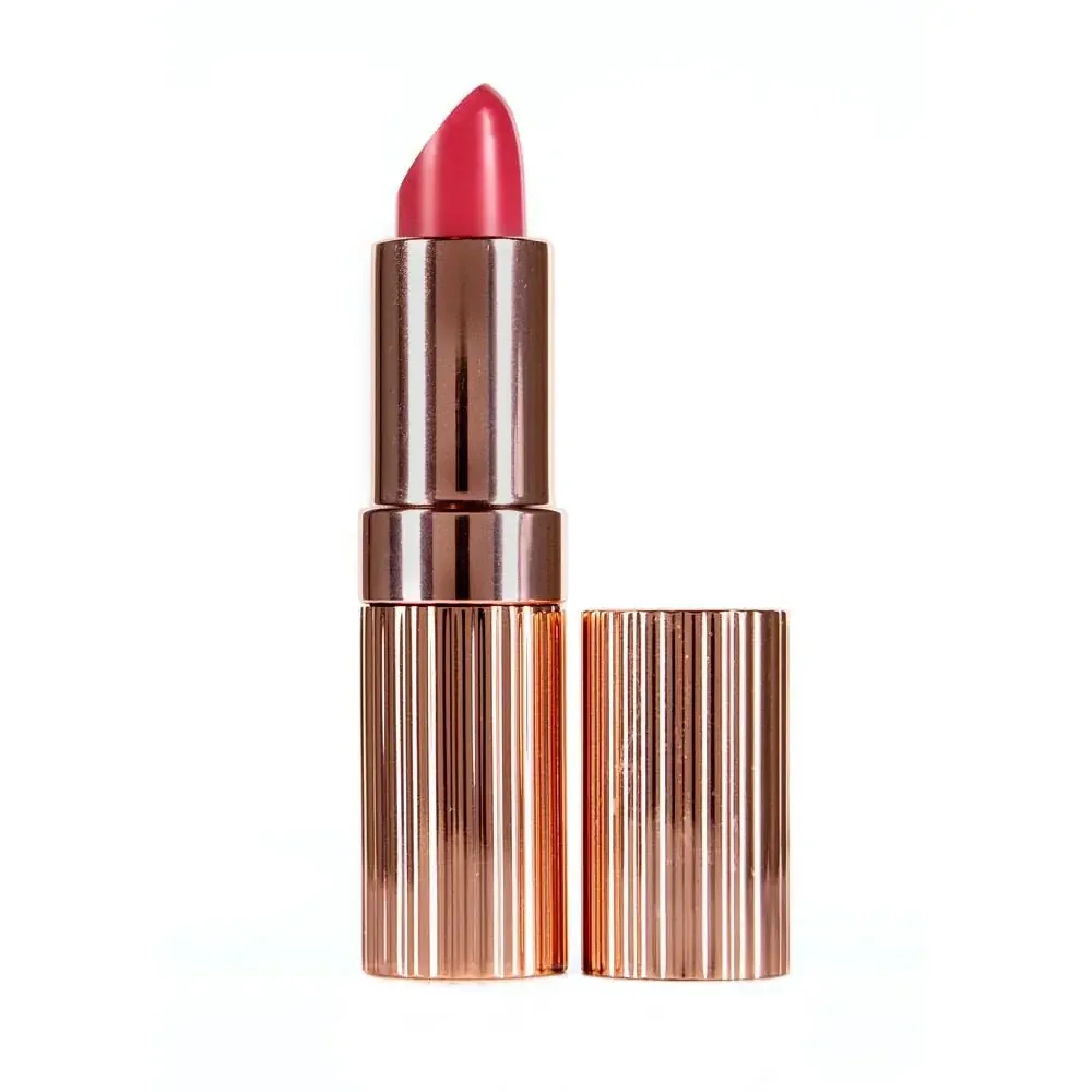 HIGHLY REFLECTIVE SURFACE