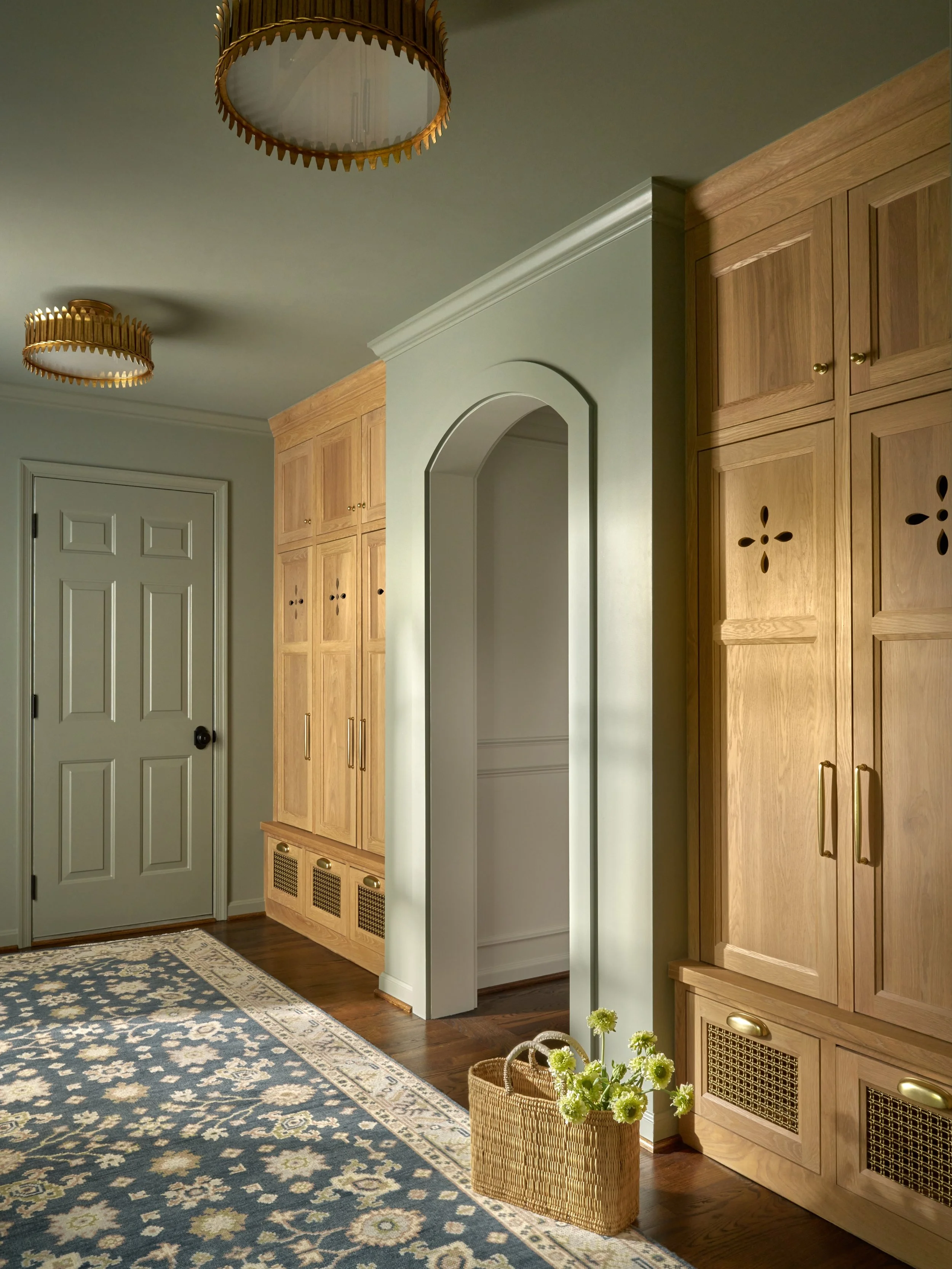 Things We&rsquo;re Loving Right Now for Your Home

Every season brings fresh inspiration, but the best interiors aren&rsquo;t about chasing trends&mdash;they&rsquo;re about creating a home that feels timeless, personal, and beautifully lived in.
Thes