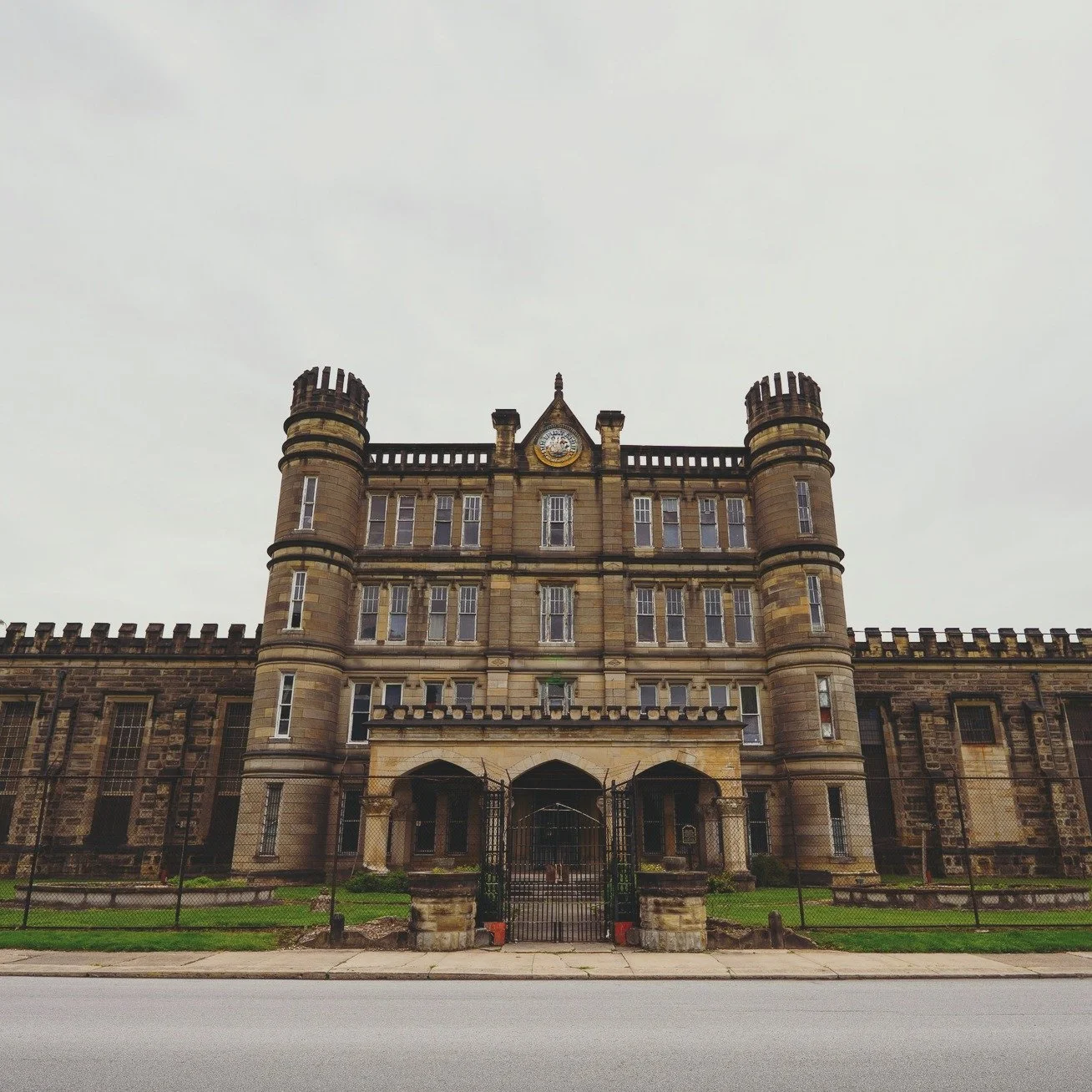 The Dungeon of Horrors OPENS TONIGHT! 👻

Bring your friends to this thrilling haunted house, or try to make it through alone. Get ready for a good scare, and tickets now at wvpentours.com 📌

#VisitMoundsville #MoundsvilleWV #AlmostHeaven #WestVirgi