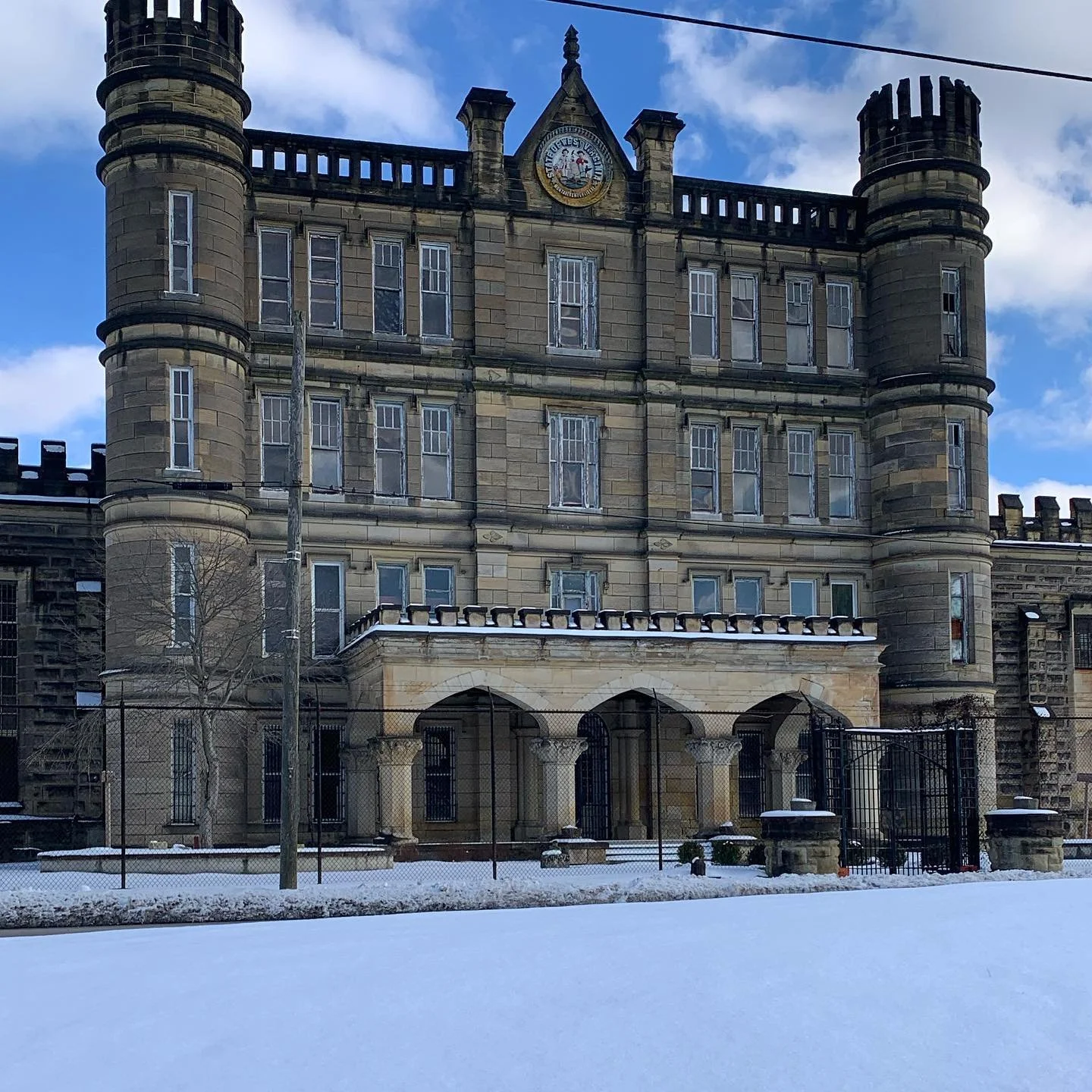 Our first feel of winter today reminded us that Moundsville will soon look like this.. ❄️😍

Planning your holiday &amp; winter getaways? Make the trip to experience our beautiful small-town for the upcoming season - plan now at VisitMoundsville.com 