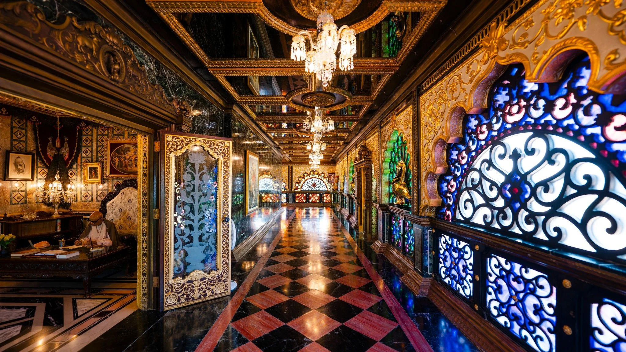 Explore this Unique Gem in the Hills of West Virginia 🤩

Take a tour of the Palace of Gold, explore the beautiful rose gardens, and learn more about this cultural wonder. Plan your visit now at VisitMoundsville.com

#VisitMoundsville #MoundsvilleWV 