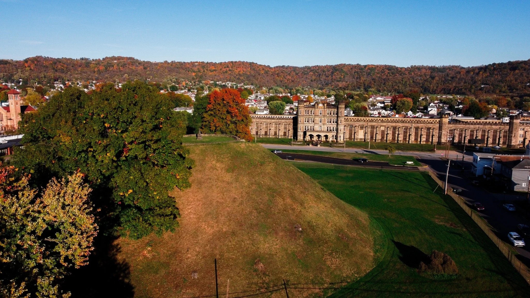 The most colorful time of the year is just around the corner 🍂

Fall is one of the best times to visit our little town and experience the warm hues of autumn during an adventure! Plan your fall getaway to Moundsville, West Virginia now at VisitMound