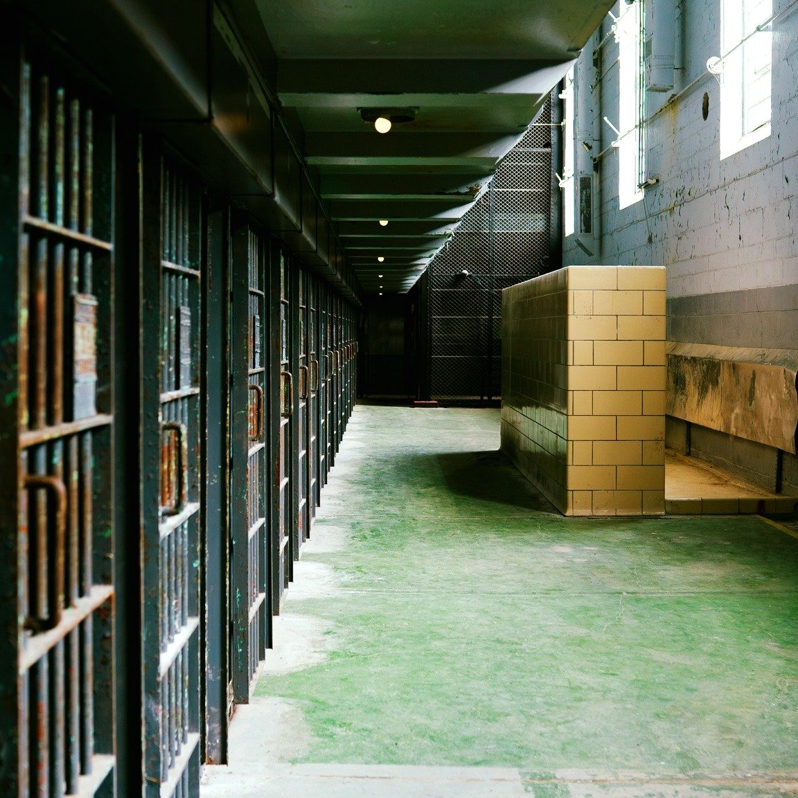 Peak Inside the Walls 👀

Have you taken a tour of the West Virginia Penitentiary this summer? Get your tickets now for a visit inside this former prison at wvpentours.com 🎟️

#VisitMoundsville #MoundsvilleWV #WestVirginia #AlmostHeaven