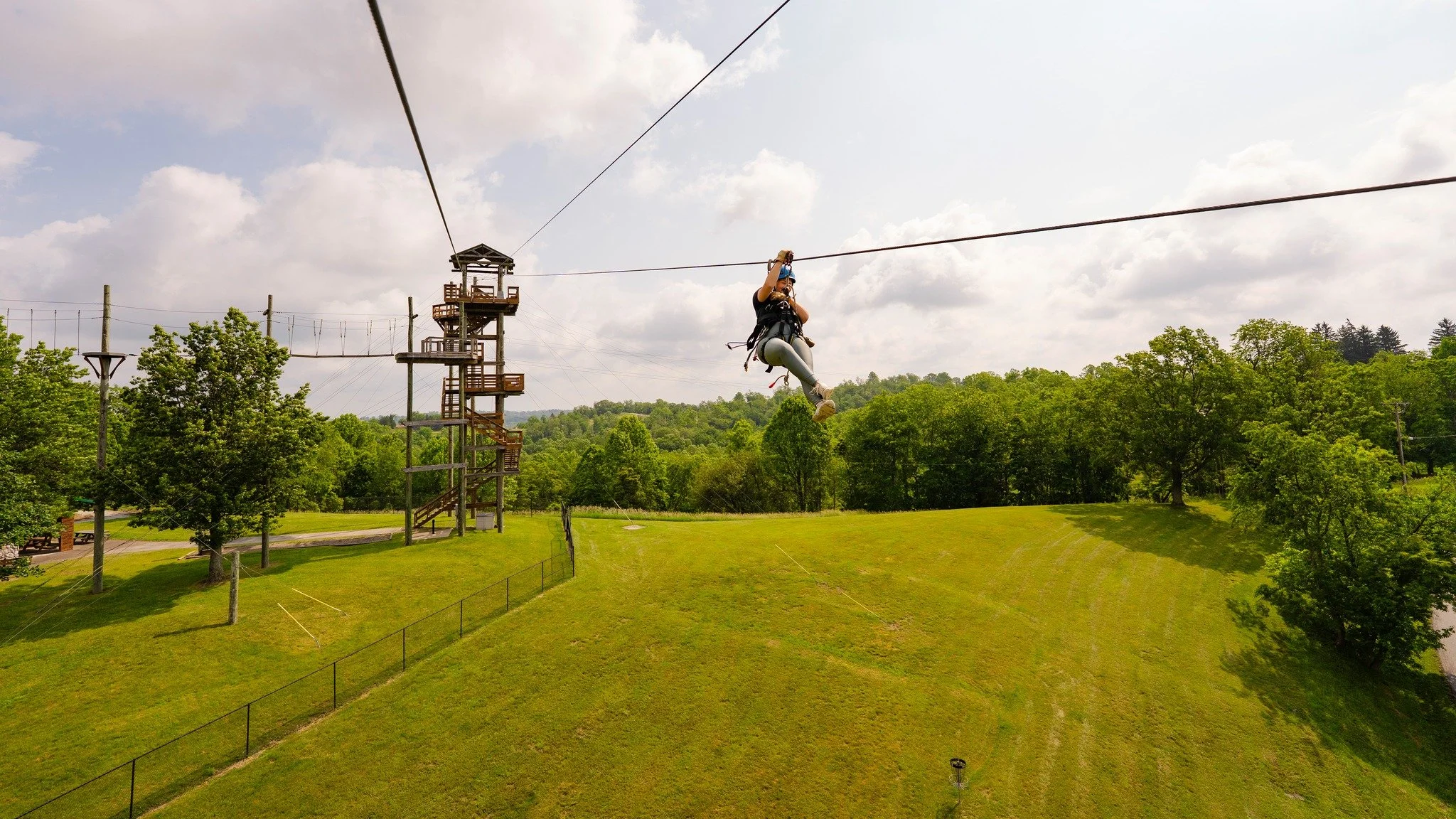 Kick Off the Holiday Weekend! 🎆

Tons of fun activities happening this weekend at our attractions! You won't want to miss out on these events 👇

The Strand Theatre has live music Friday beginning at 7pm featuring Bad Moon Rising 🎶

Grand Vue Adven