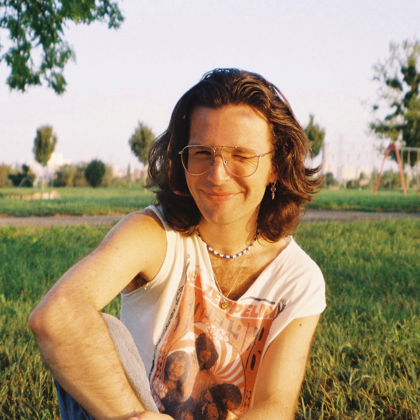 Szymon Justyński isn’t chasing trends on ‘Last Romantic Warrior’.