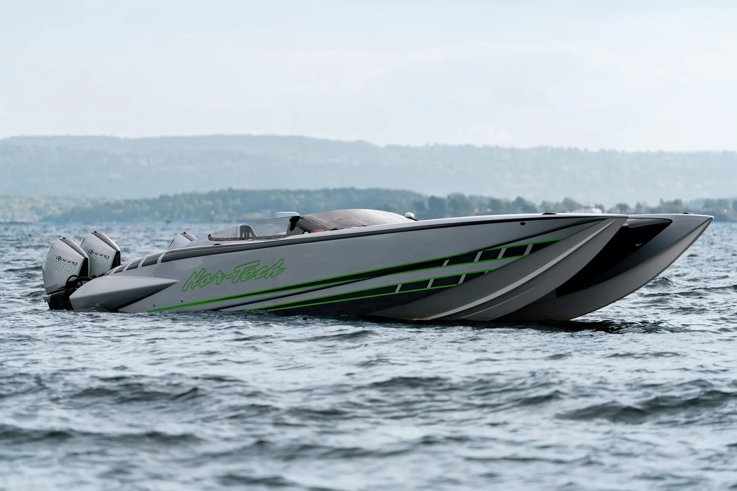 Nor-Tech 4000 Roadster 4x 500HP Mercury Racing-53_web.webp