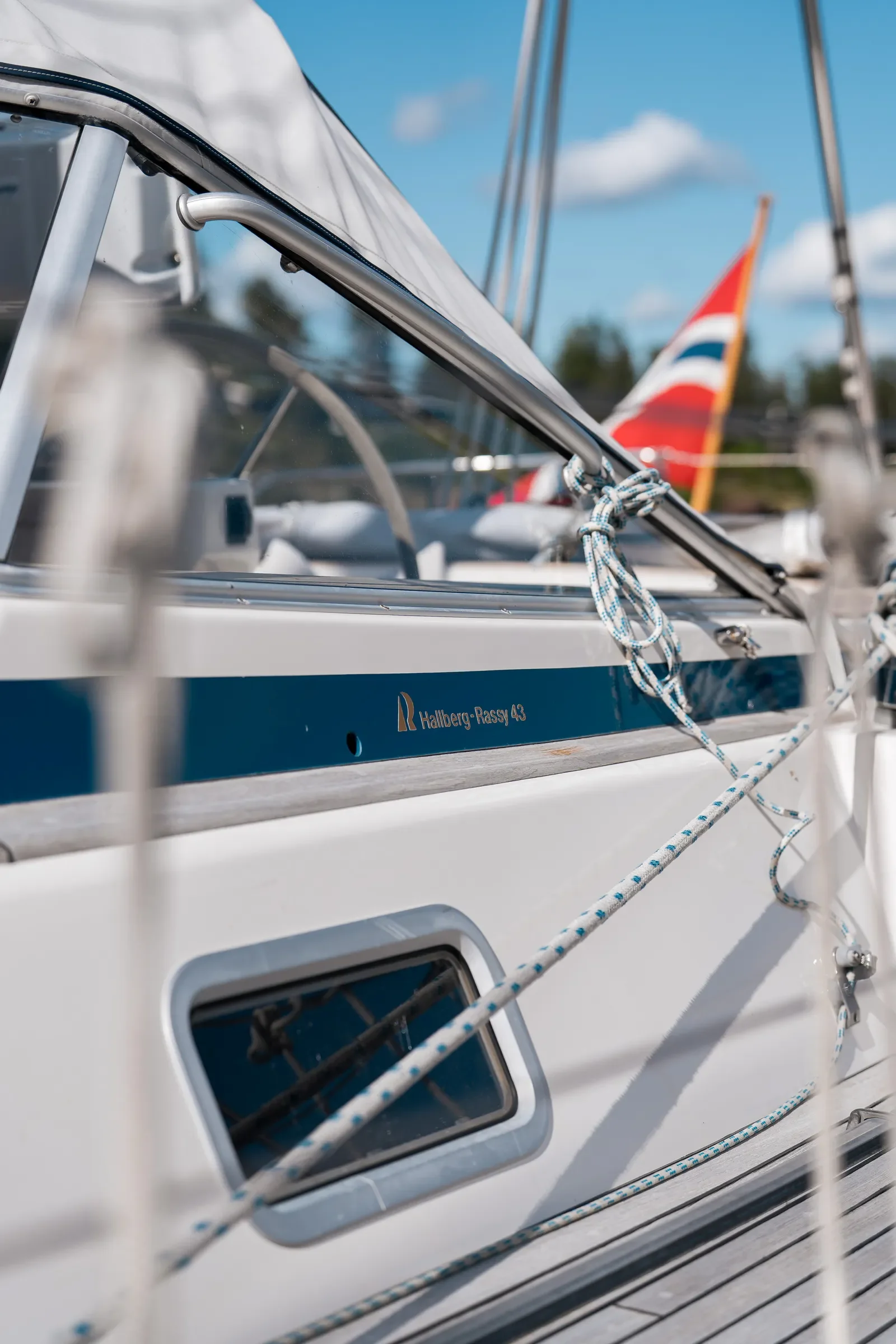 Hallberg-Rassy 43-58_web.webp