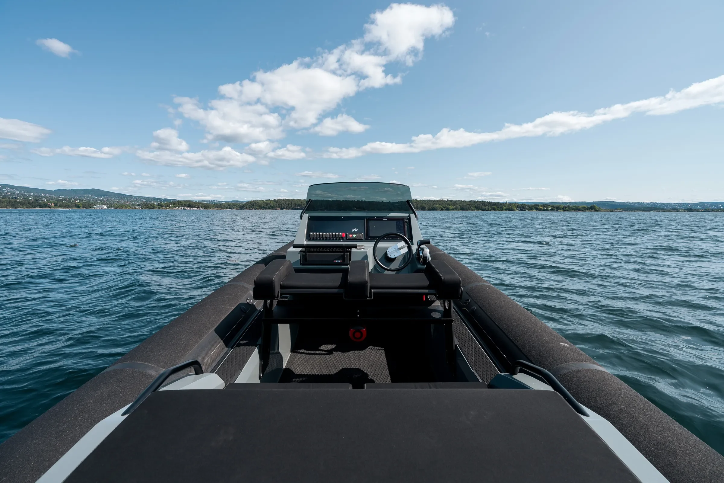 Goldfish 28 Bullet 2020 Mercury 450 R-1_web.webp