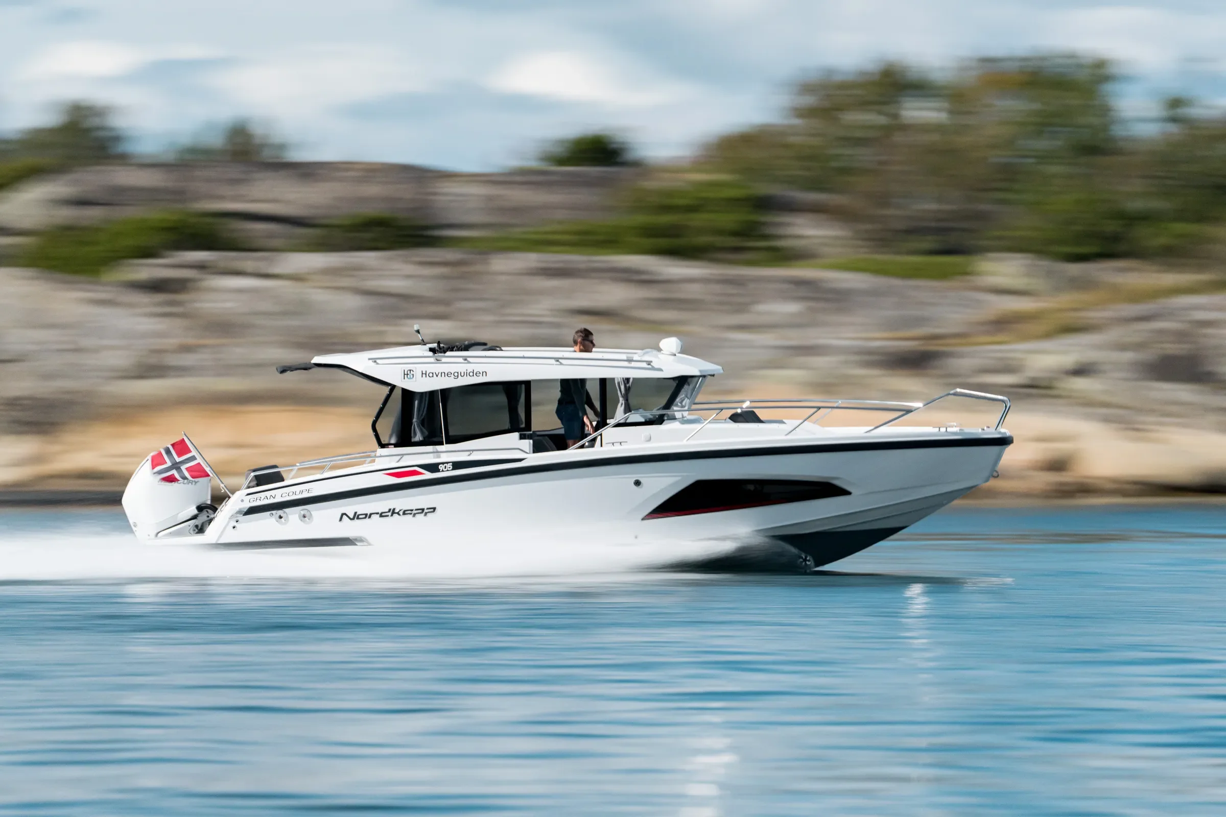 Nordkapp 905 Grand Coupe Mercury 300HP-64_web.webp